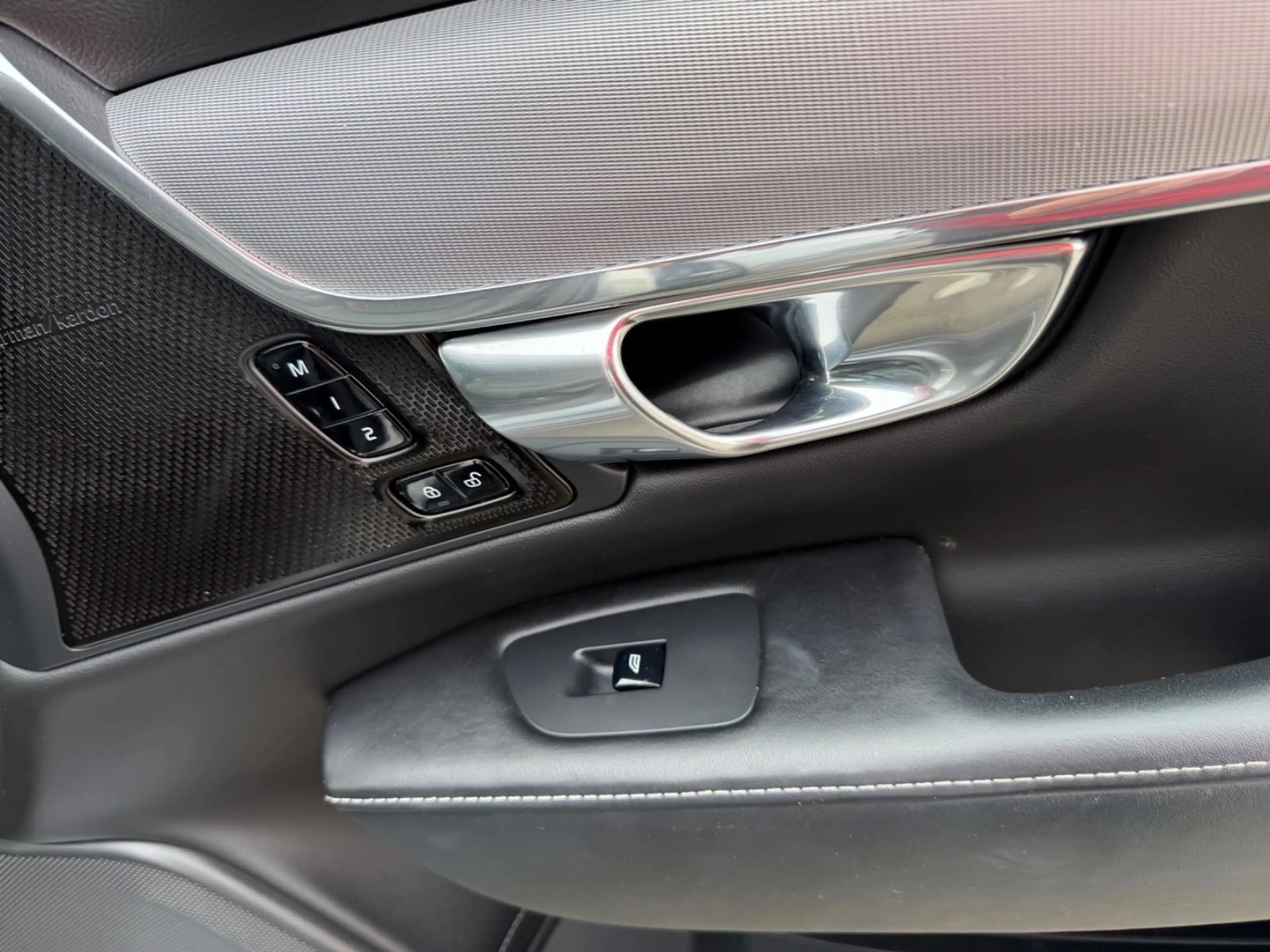 Volvo S90 Lim.Aut. Inscription AWD Voll!!!20ZollMatrix — photo 32