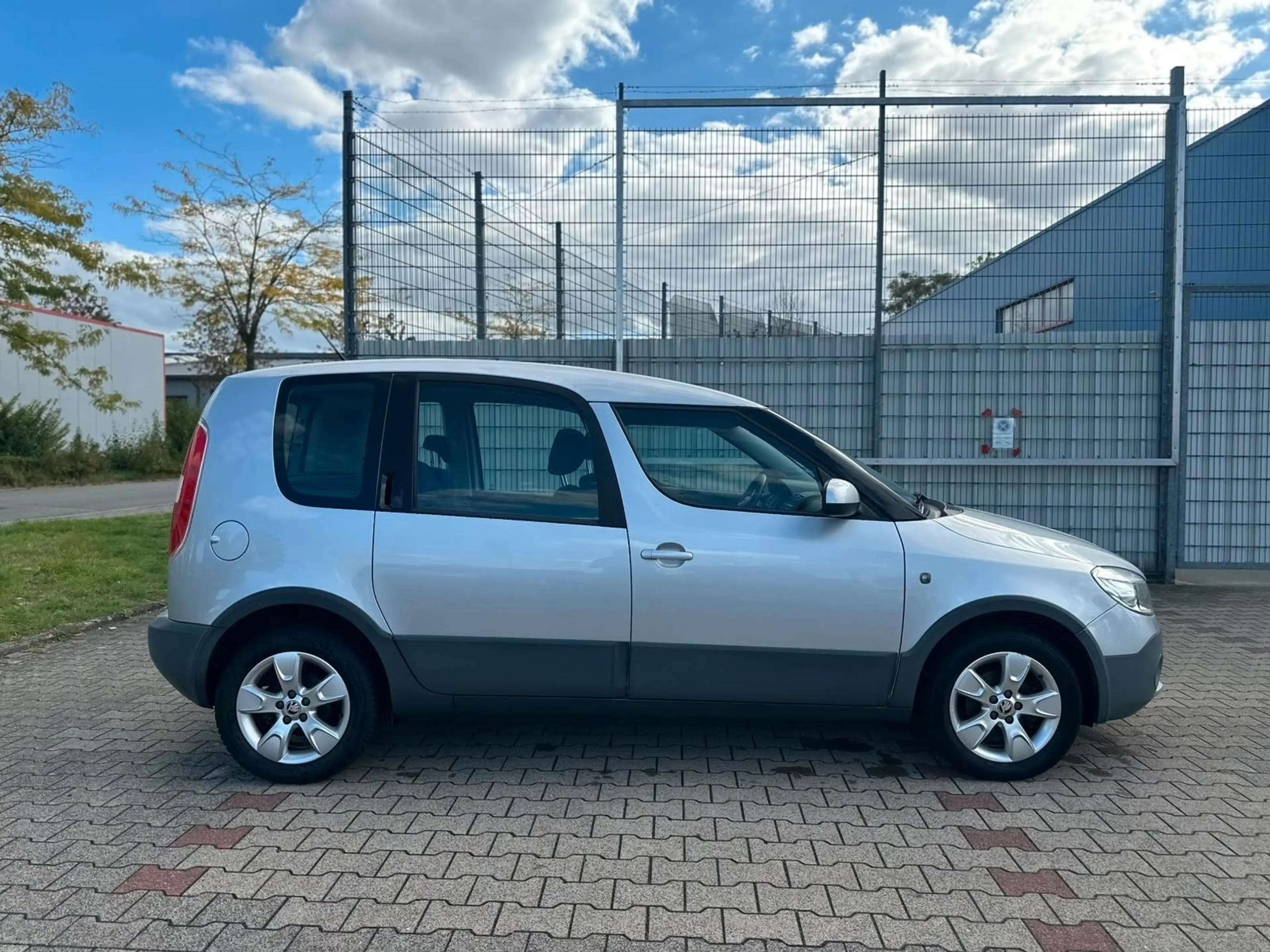 Skoda Roomster Elegance, Tüv neu, Sitzheizung — photo 8