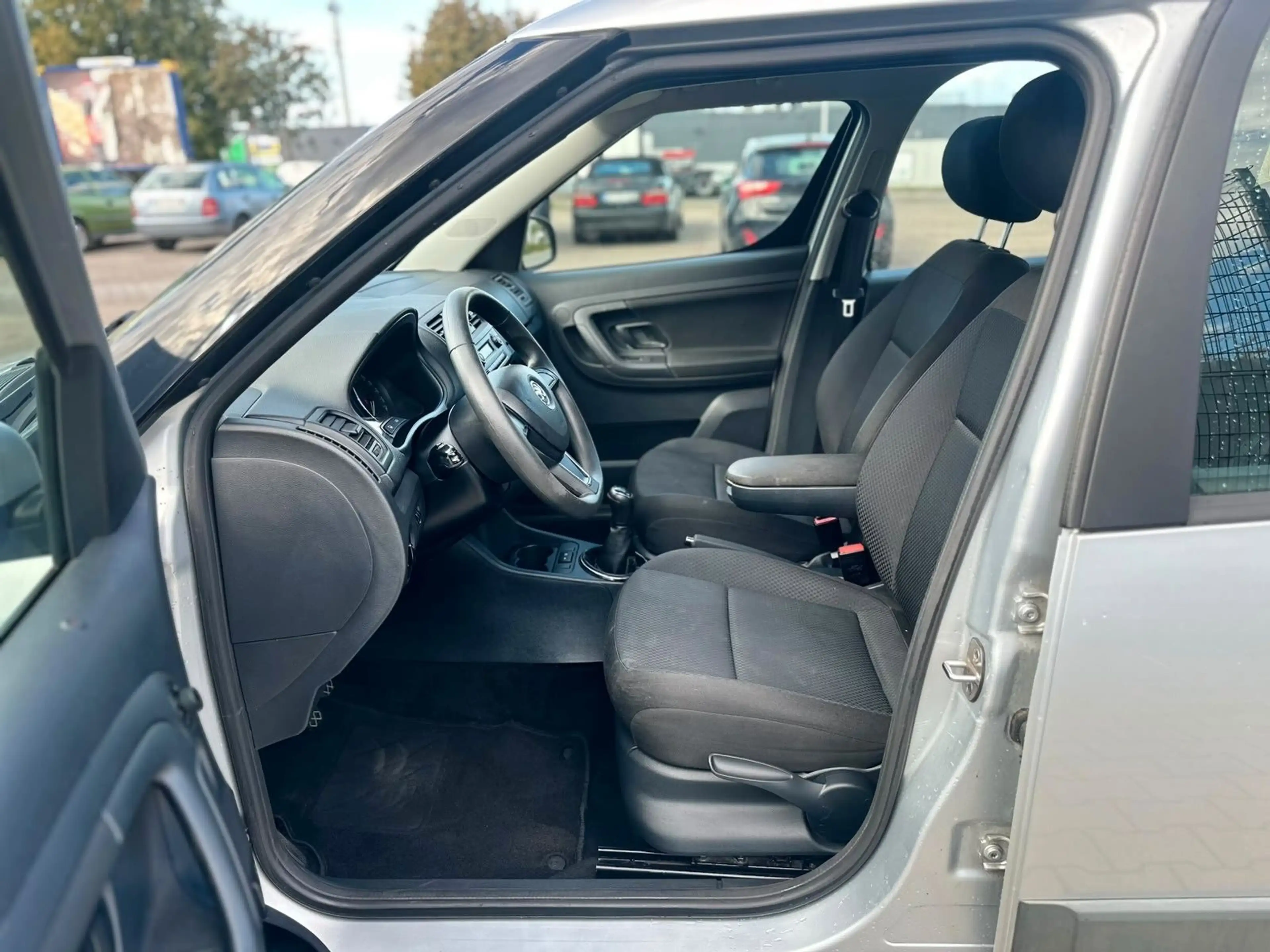 Skoda Roomster Elegance, Tüv neu, Sitzheizung — photo 4
