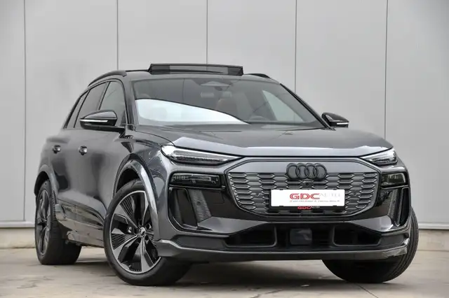 Audi SQ6 e-tron SQ6 e-Tron Quattro l Arrasrood l Pano l B&O