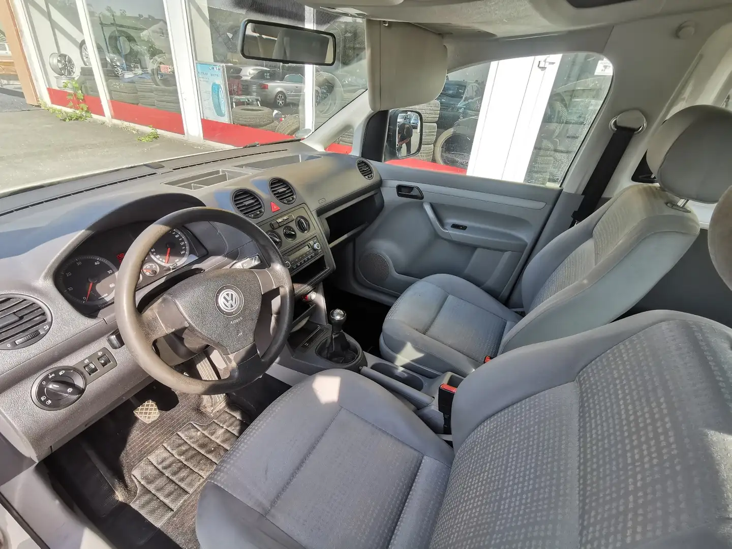 Volkswagen Caddy Kombi Blanco - 2