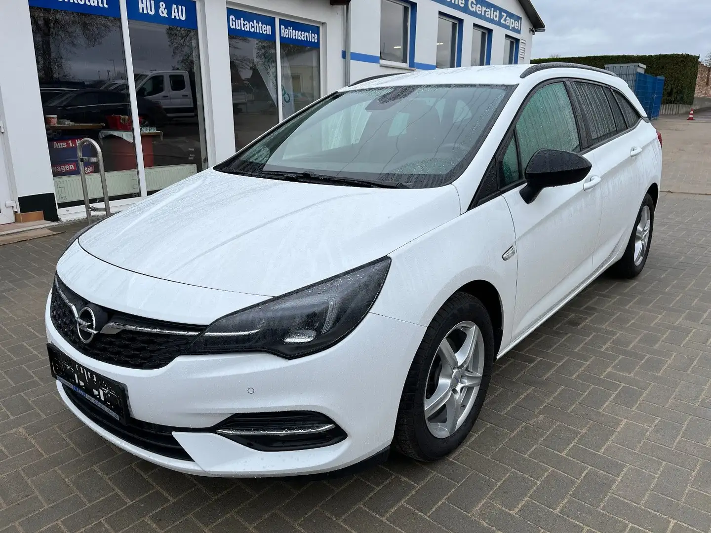 Opel Astra K 1,5 D ST*Business*Navi/Klimaaut./1.H/AHZ Weiß - 1