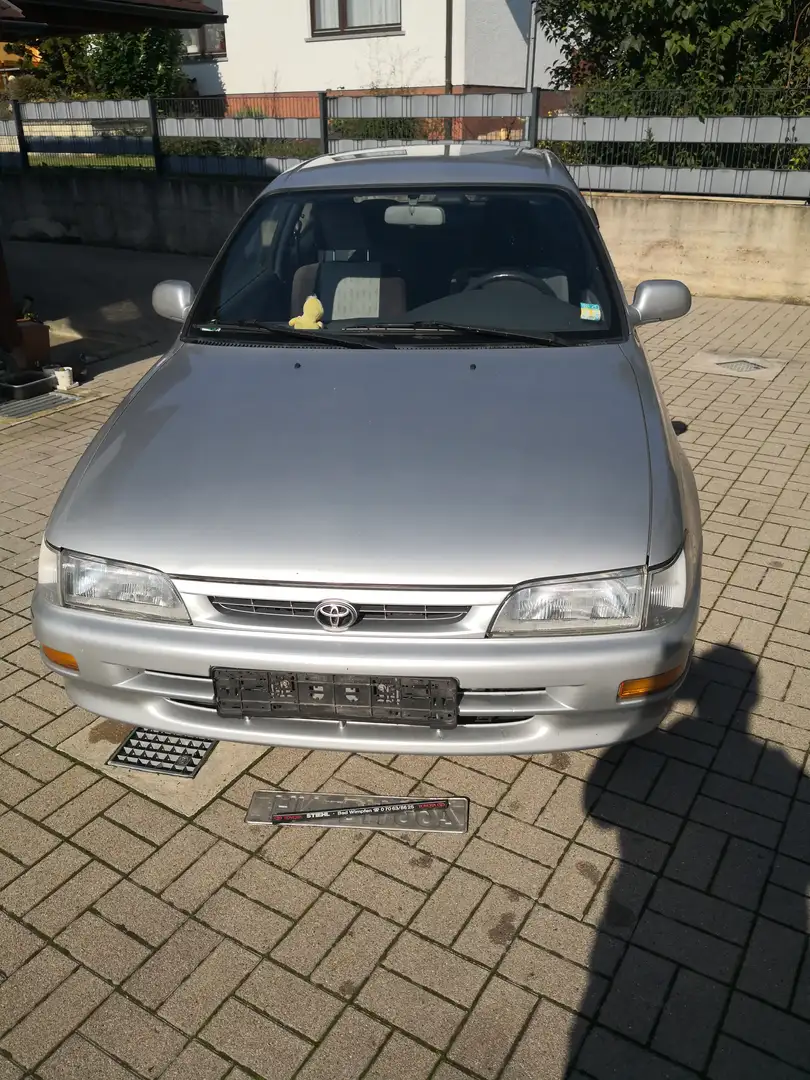 Toyota Corolla Corolla 1.4 XLi Royal Special'97 Silber - 1