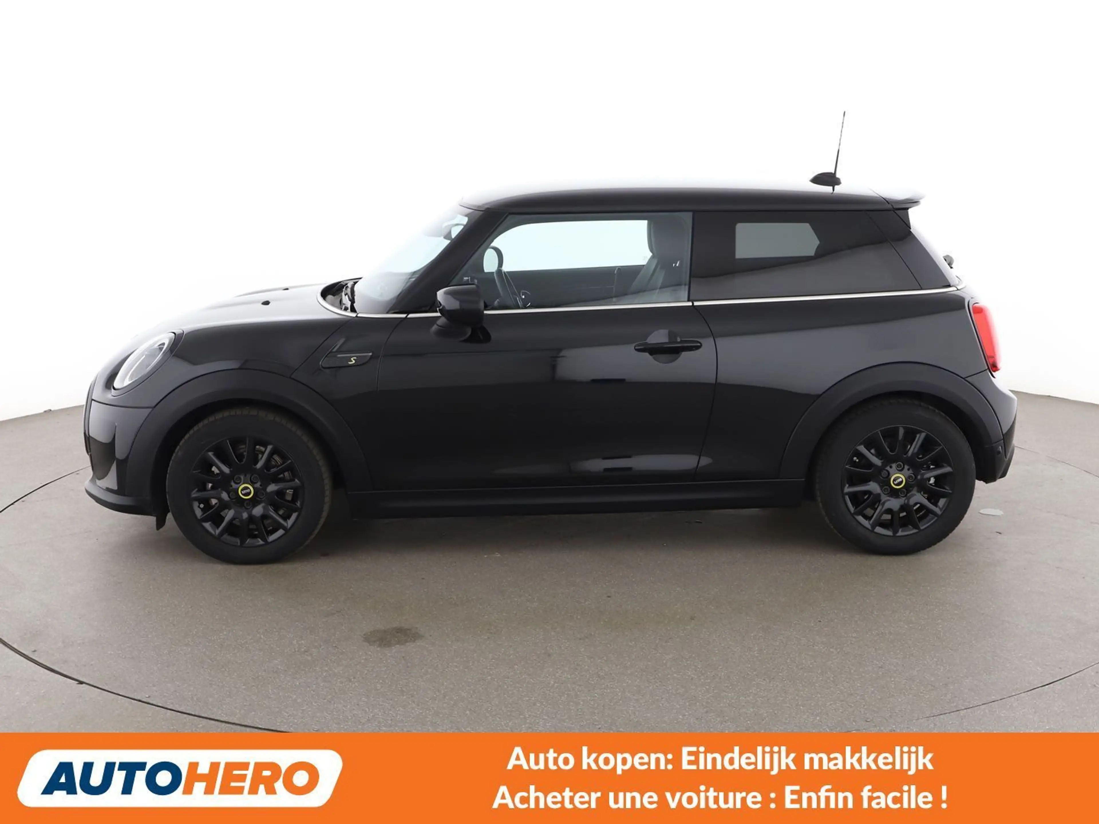 MINI Cooper SE Cooper SE Classic Trim — photo 3