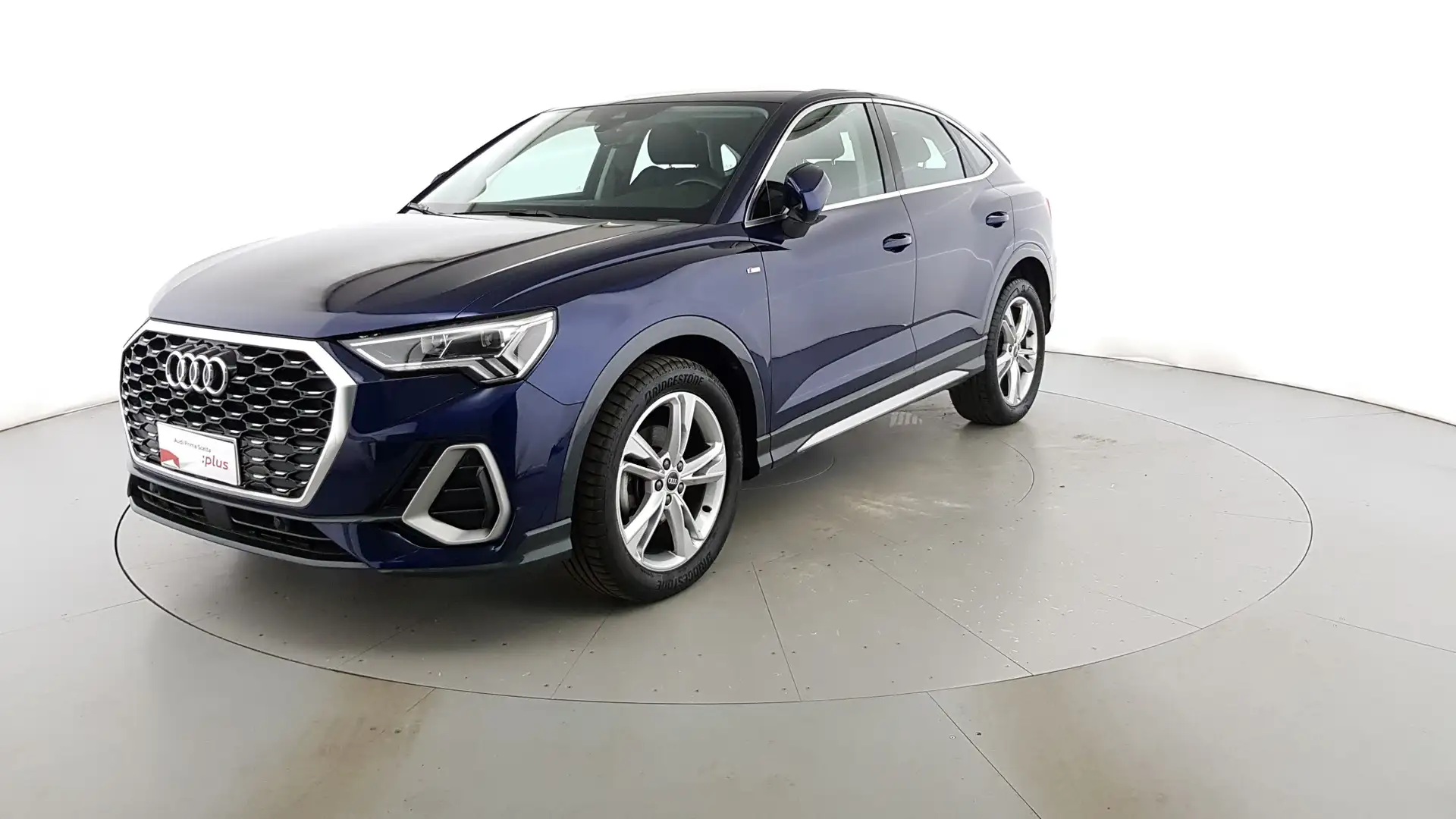 Audi Q3 Sportback 35 2.0 tdi S line edition s-tronic Blauw - 1