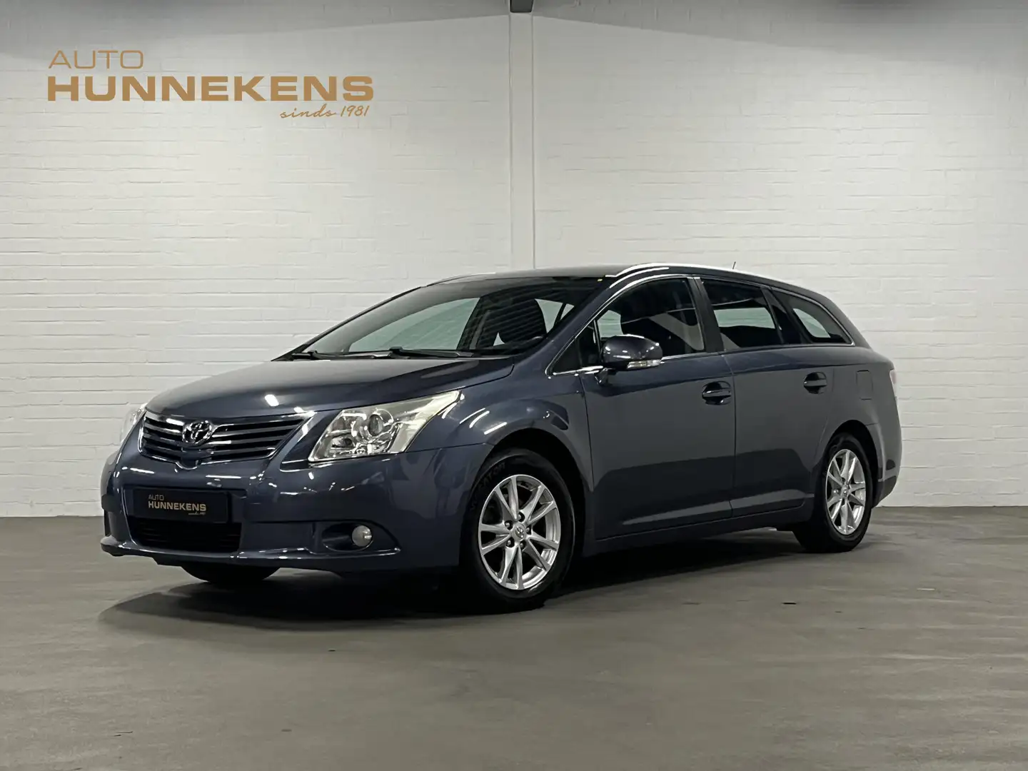 Toyota Avensis Wagon 1.8 VVTi Comfort Trekhaak | Camera | Cruise Bleu - 1