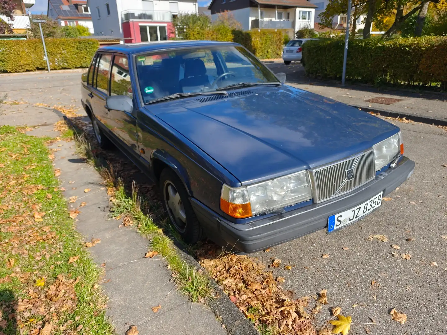 Volvo 940 Volvo 940 GL Синій - 1