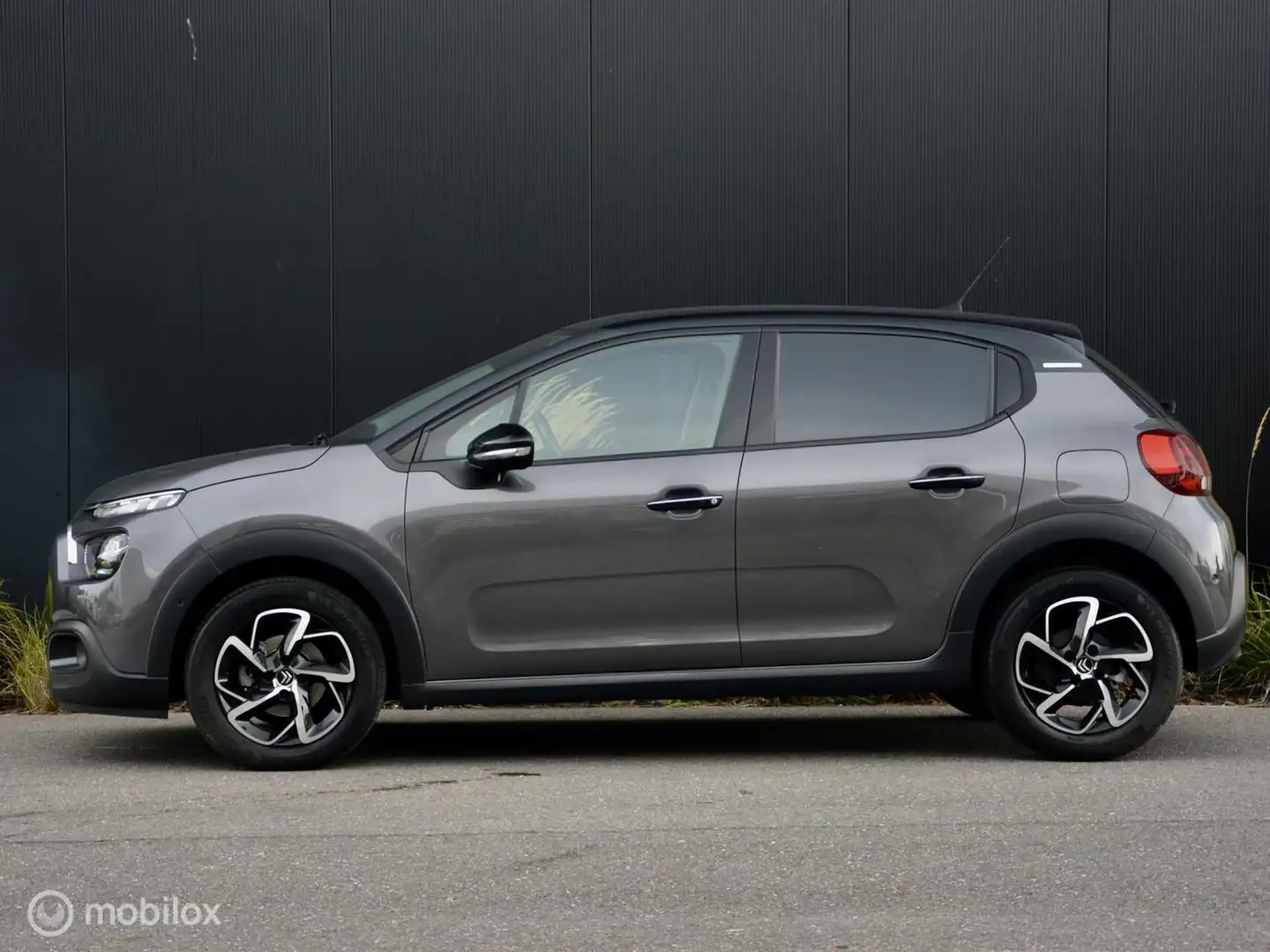 Citroen C3 Shine Automaat | Navi | Airco | Cruise | Grau - 2