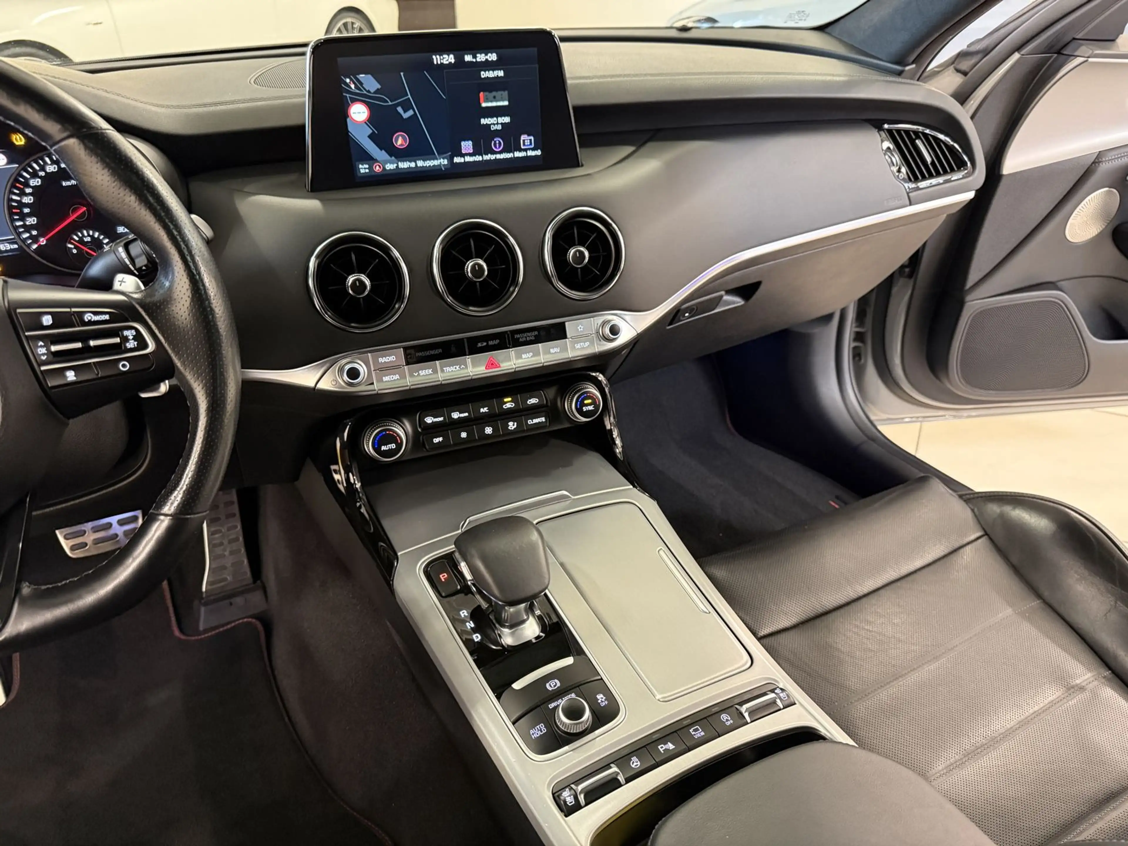Kia Stinger GT 4WD *Pano-HUD-ACC-H&K-360°-Garantie* — photo 13
