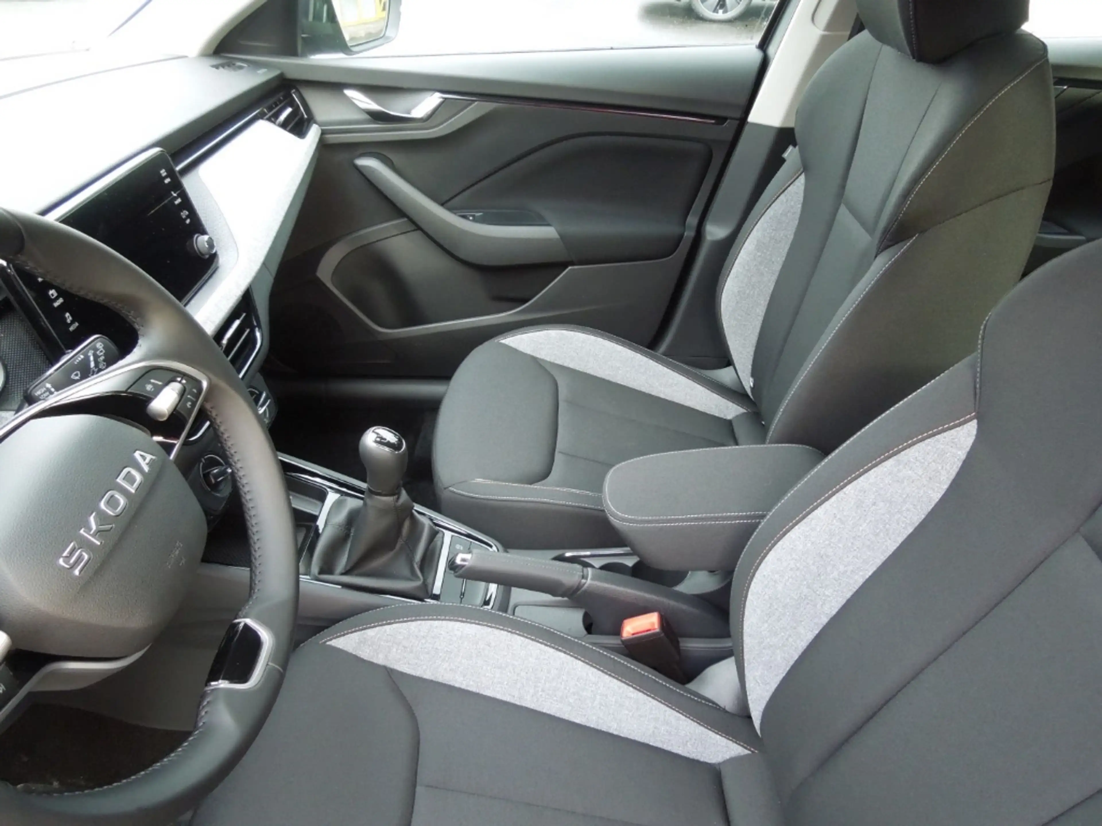 Skoda Scala 1.0 TSI Selection/LED/Sitzheizung/Kamera — photo 9