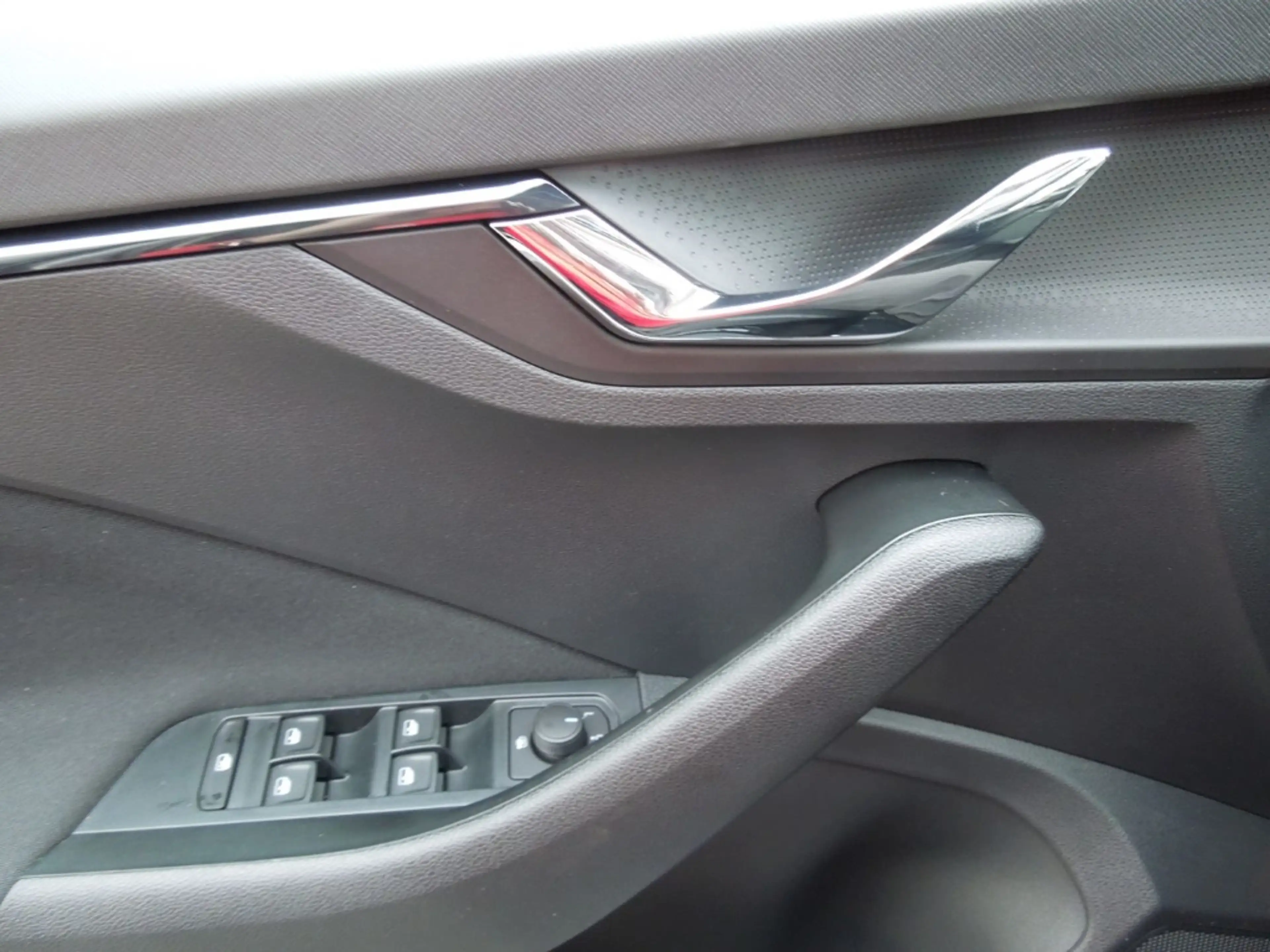 Skoda Scala 1.0 TSI Selection/LED/Sitzheizung/Kamera — photo 8