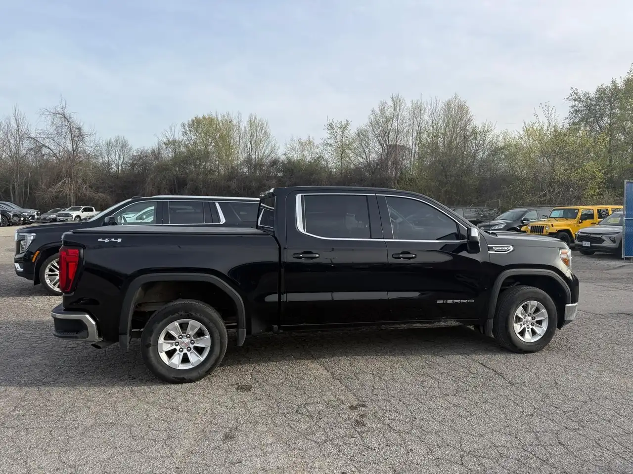 GMC Sierra 1500 снимка GMC Sierra 1500