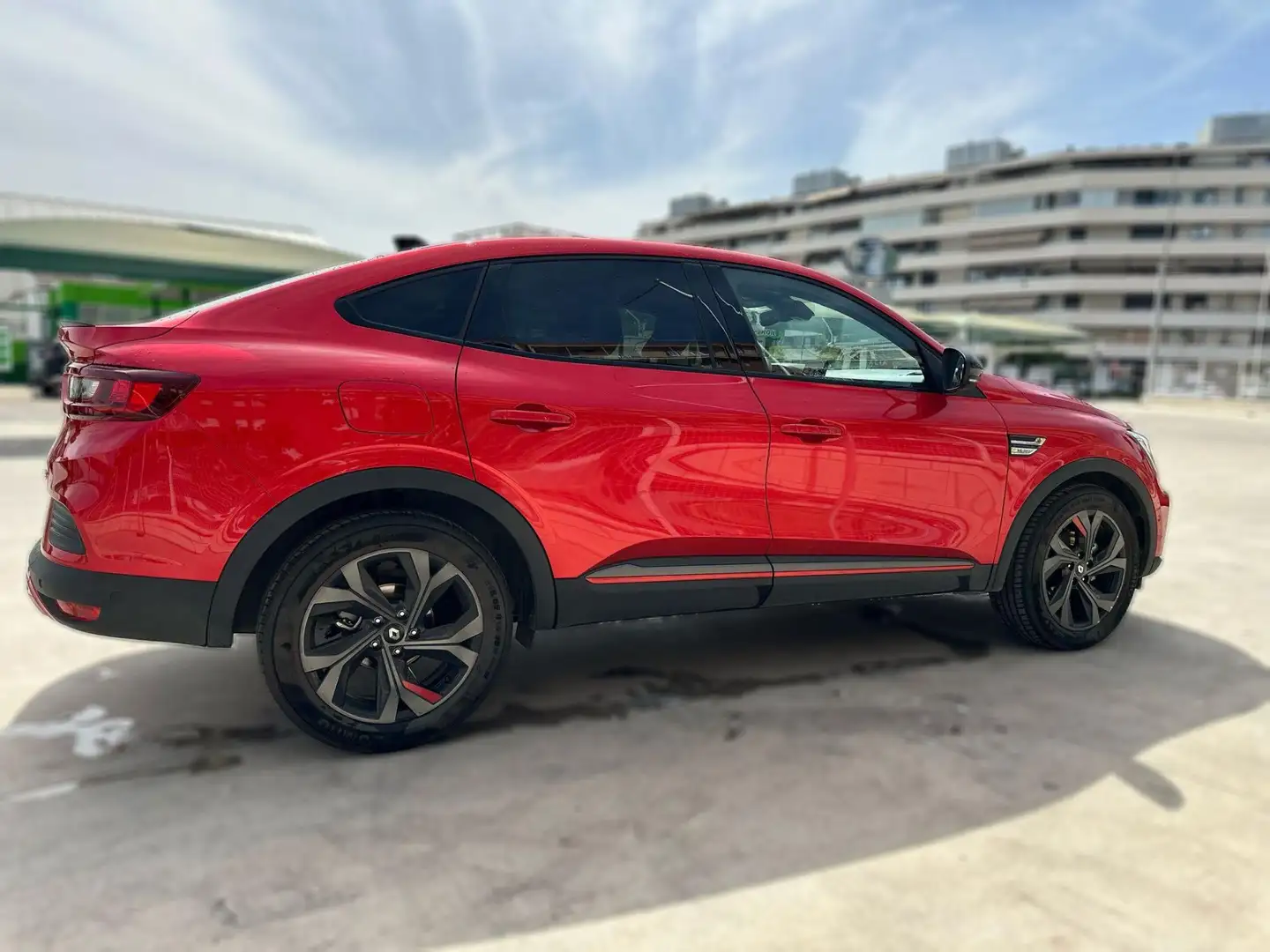 Renault Arkana E-T. Engin. Fast Track full hyb. 105kW Rojo - 2