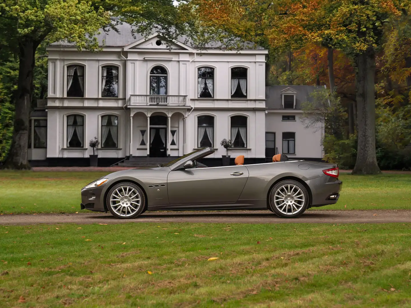 Maserati GranCabrio 4.7 | Briljante samenstelling | Bose | Camera Grijs - 1