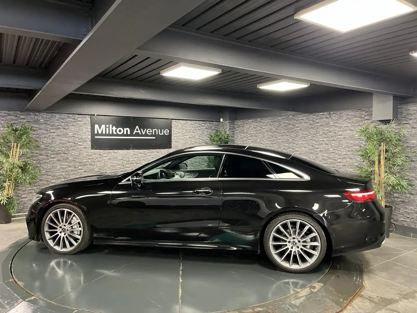 Mercedes-Benz E 220 Coupé E 220 d - BVA 9G-Tronic  Sportline - Noir - 2