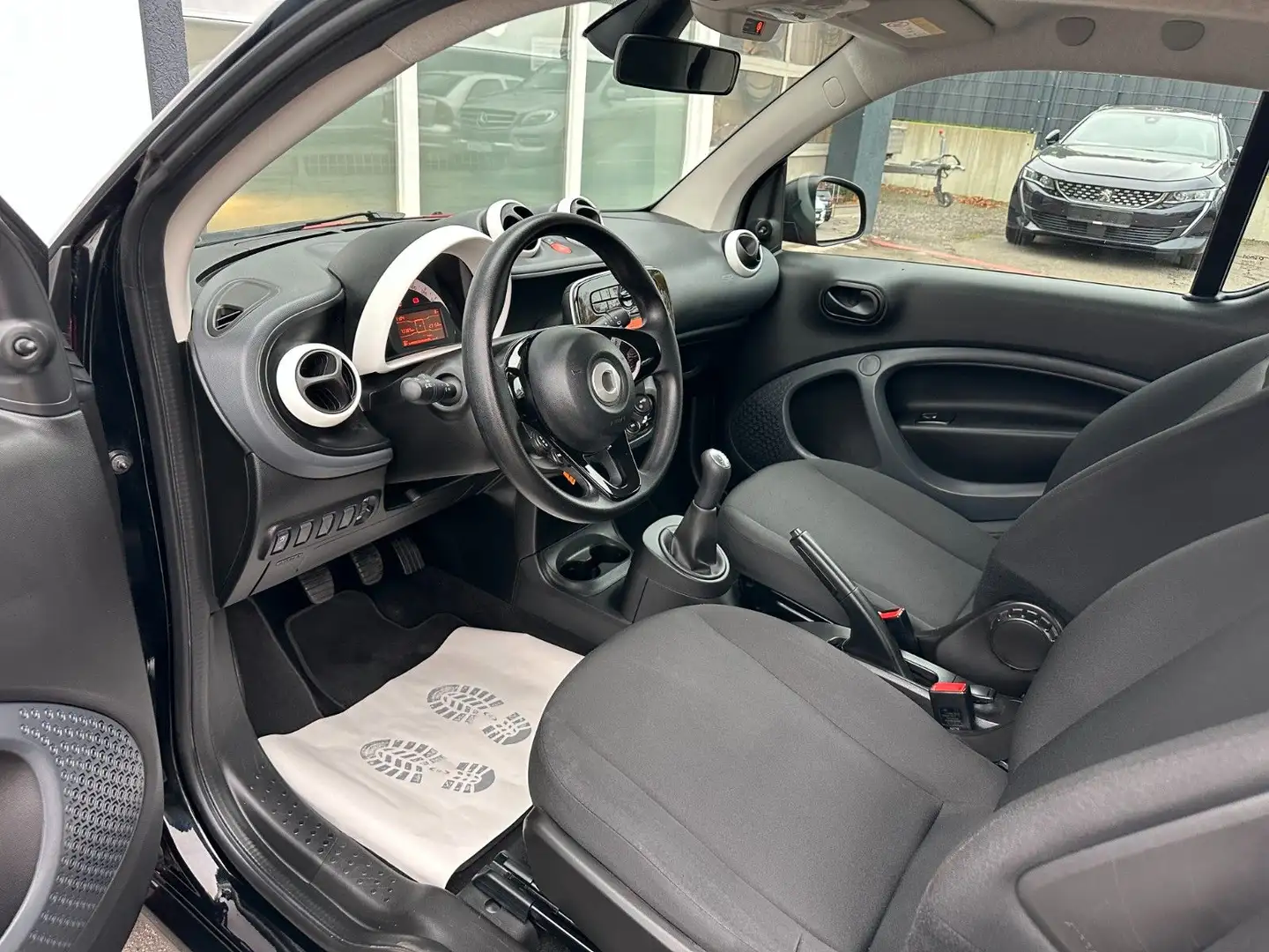 smart forTwo *Klima*BLUETOOTH*GARANTIE*HuNEU* Schwarz - 2