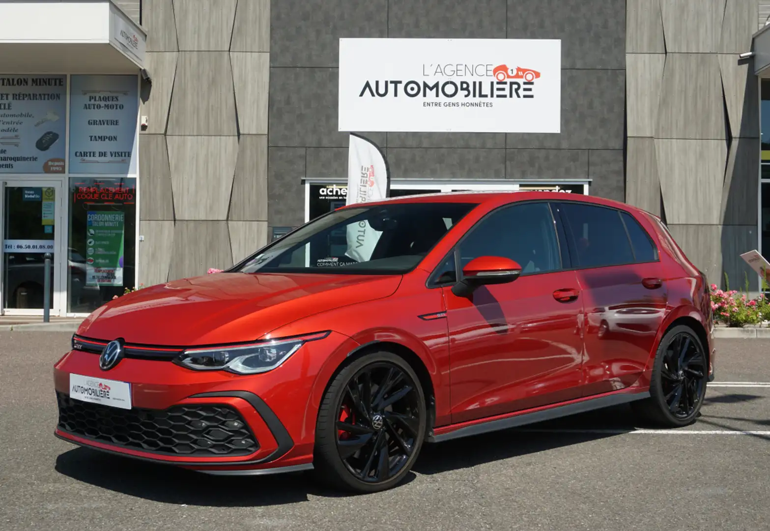 Volkswagen Golf VIII GTI 2.0 TSi DSG7 245 ch Rouge - 1