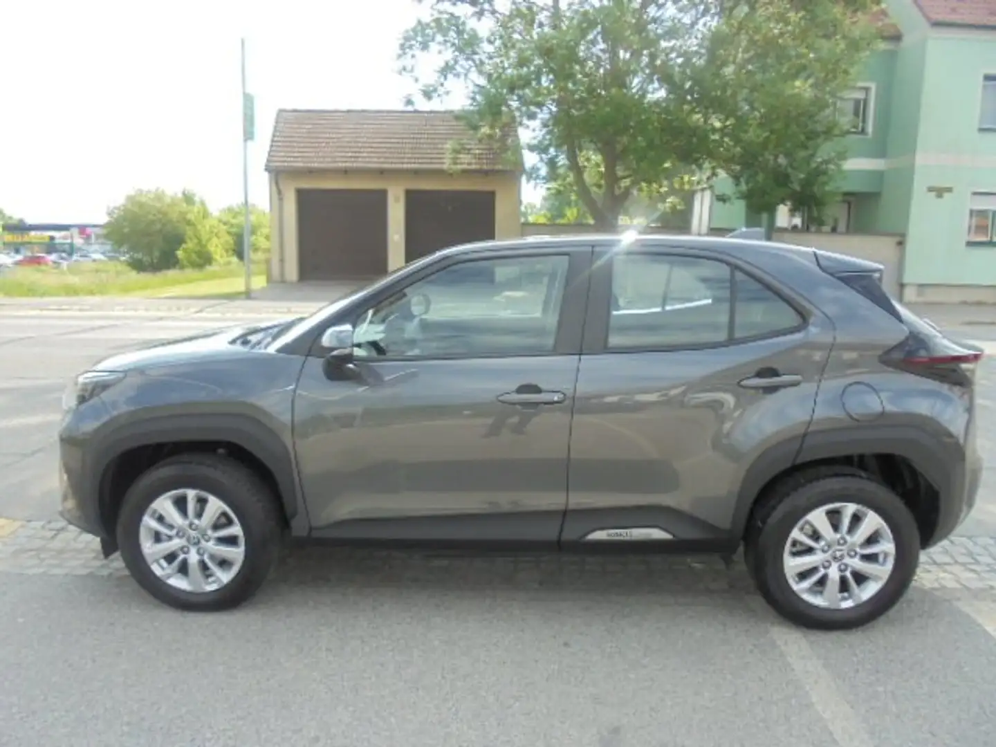 Toyota Yaris Cross 1,5 VVT-ie Active Grey - 2