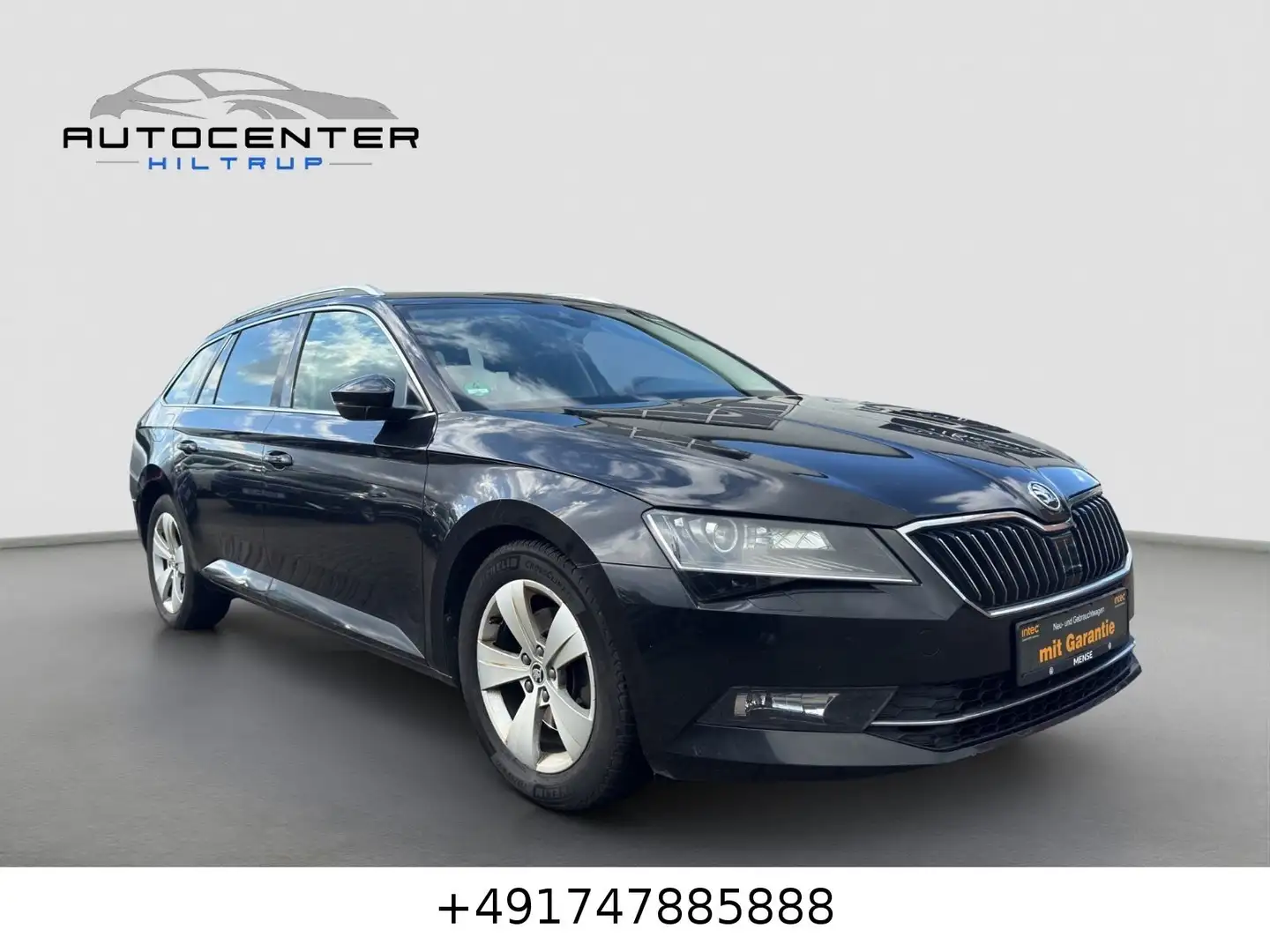 Skoda Superb Combi Style/DSG/Navi/Xenon/ACC/2. Hand/ Černá - 2
