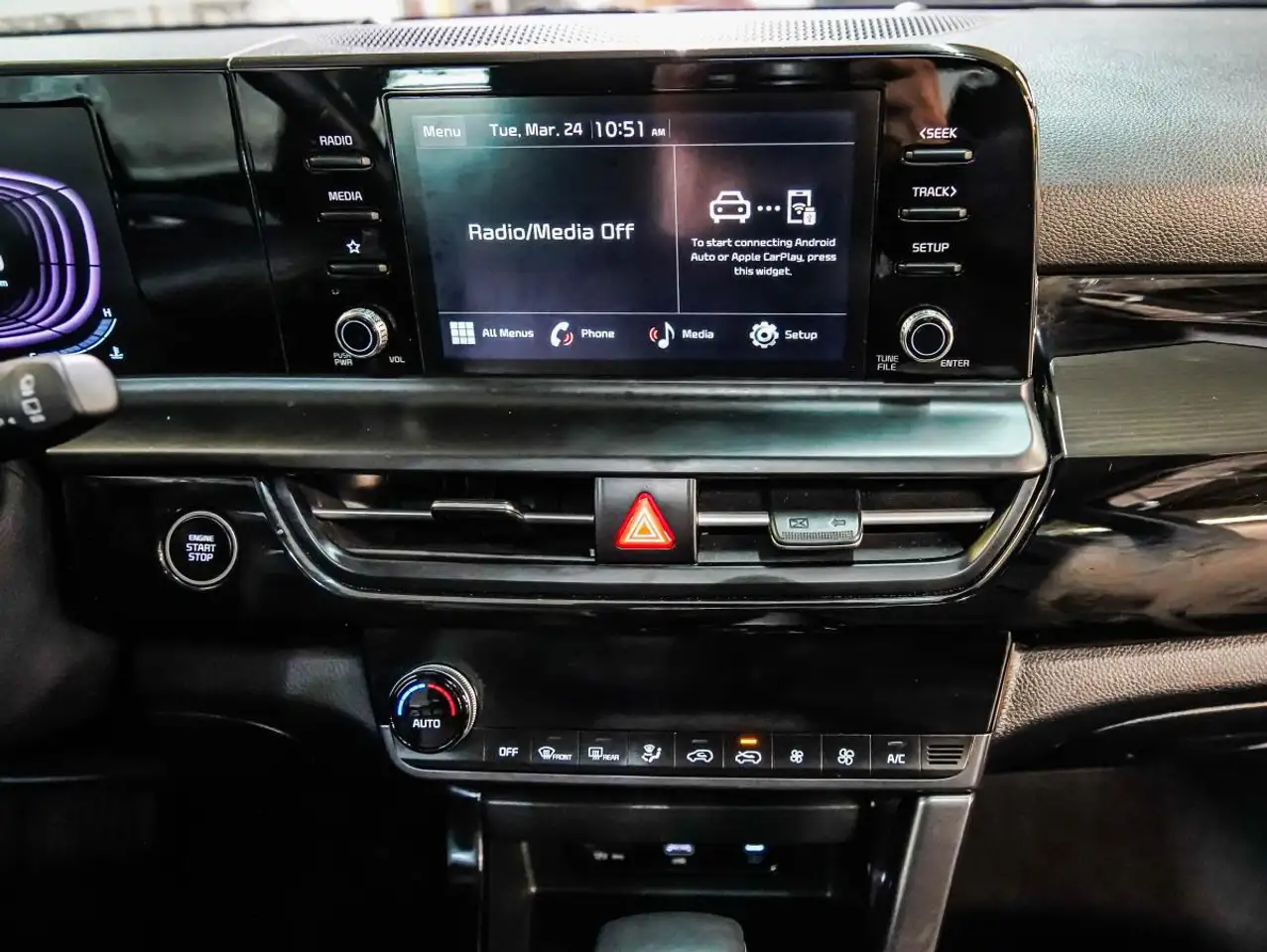 Kia Seltos снимка Kia Seltos