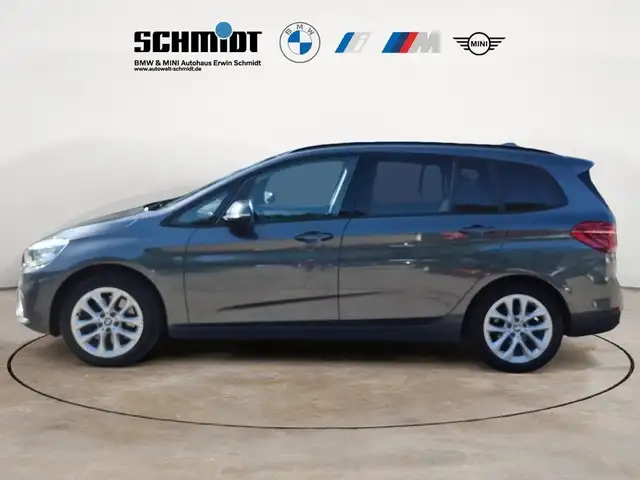 BMW 2 Series view 2