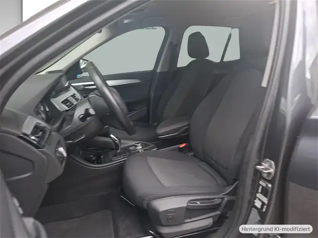 BMW X1 view 10