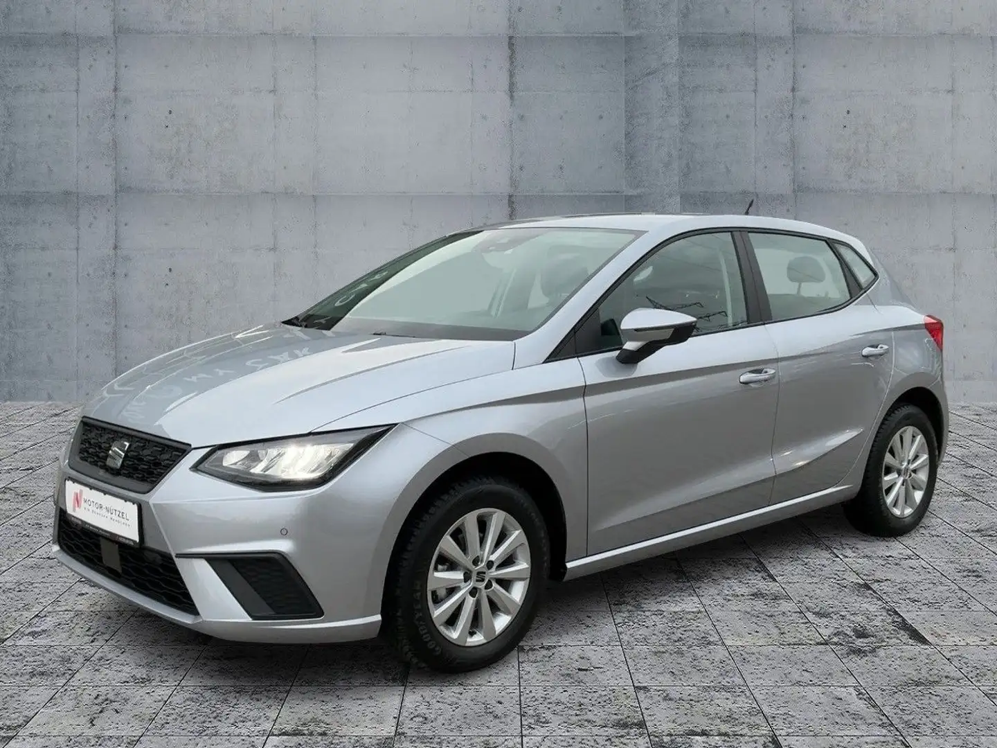 SEAT Ibiza 1.0 TSI STYLE LED+NAVI+APP+DAB+GRA+PDC+RFK Silber - 2