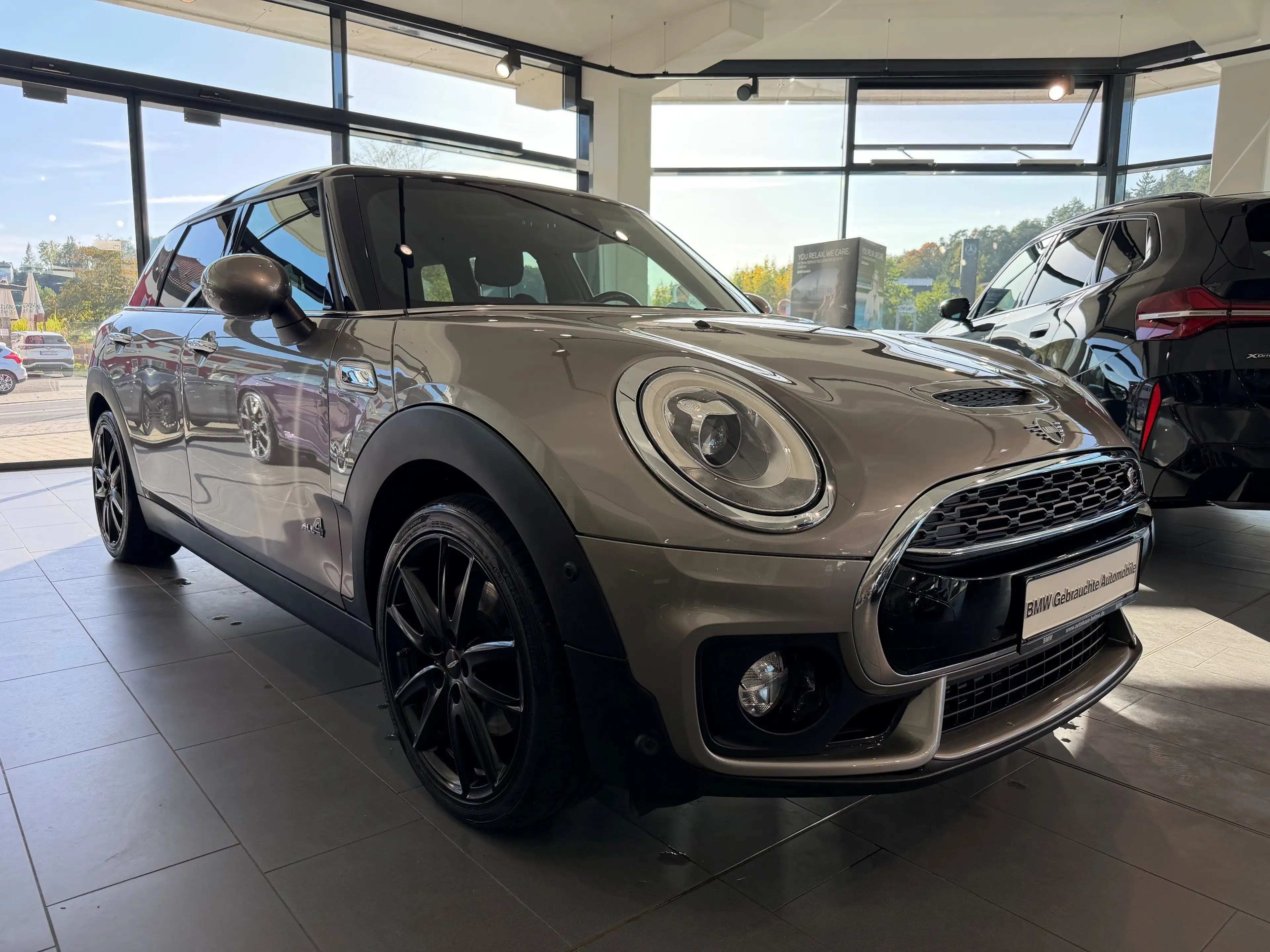 MINI Cooper S ALL4 Clubman Pepper LED RFK Navi ACC — photo 9