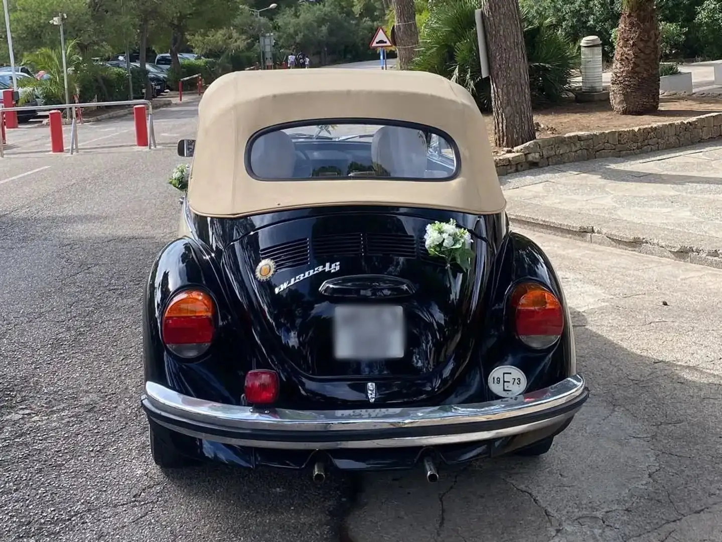 Volkswagen Beetle Cabrio 1303LS Černá - 2