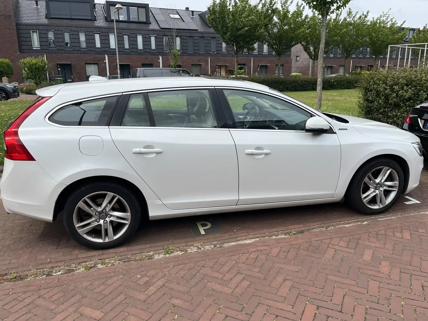 Volvo V60 D6 Twin Engine Geartronic Summum full option - 2