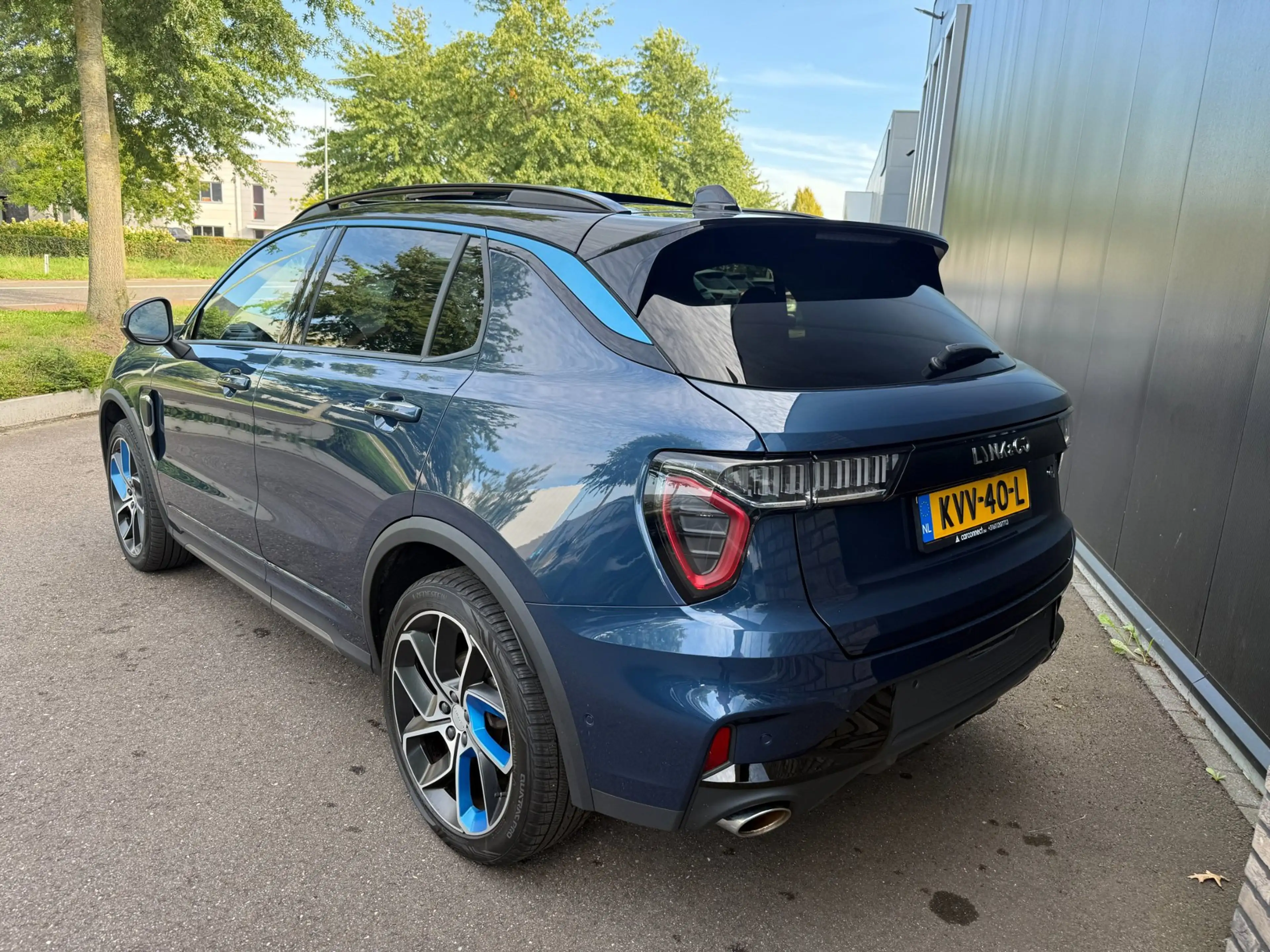 Lynk & Co 01 1.5 More PHEV Panorama, Winter pack, Navi, Camera — photo 4