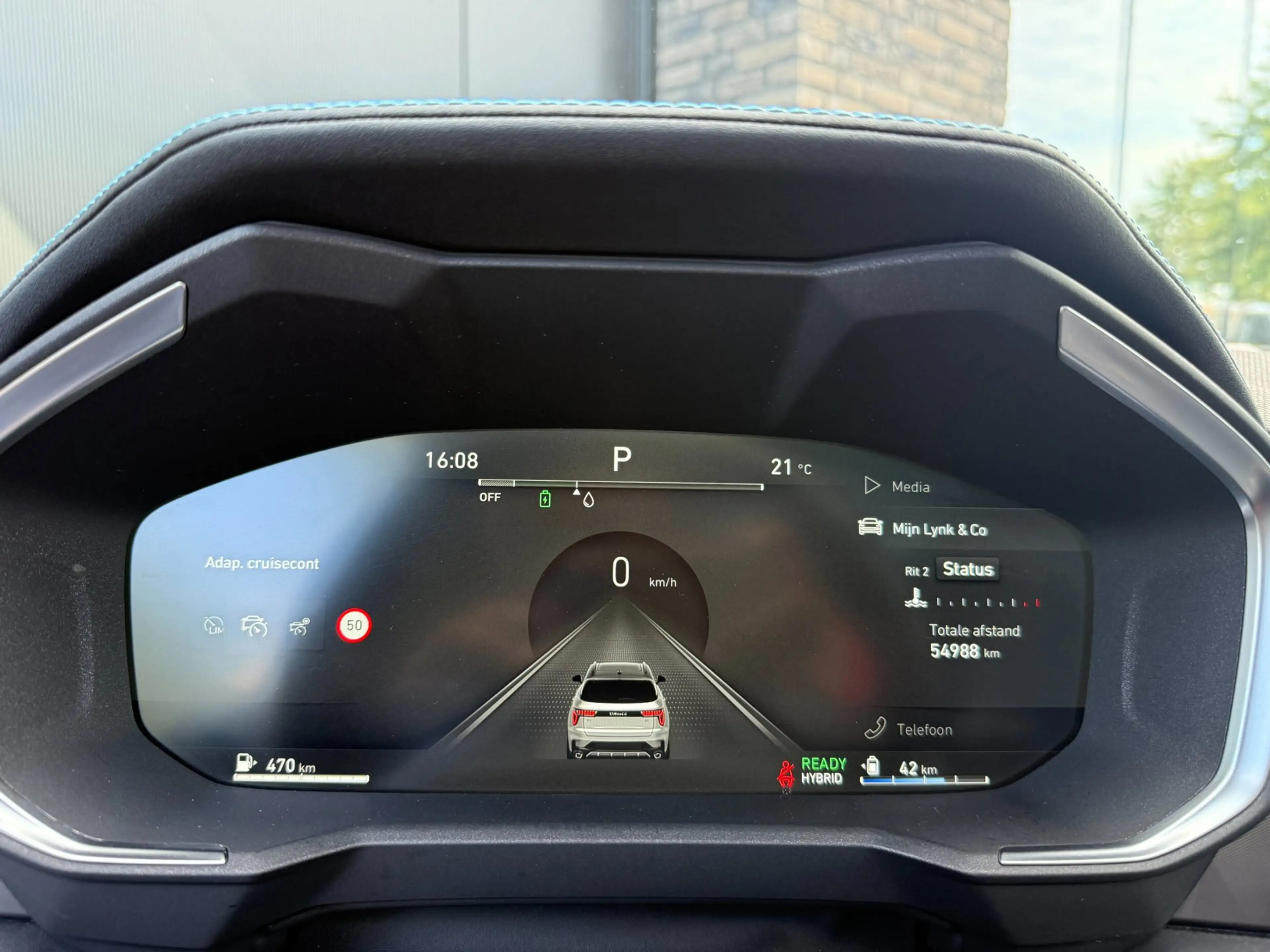 Lynk & Co 01 1.5 More PHEV Panorama, Winter pack, Navi, Camera — photo 16