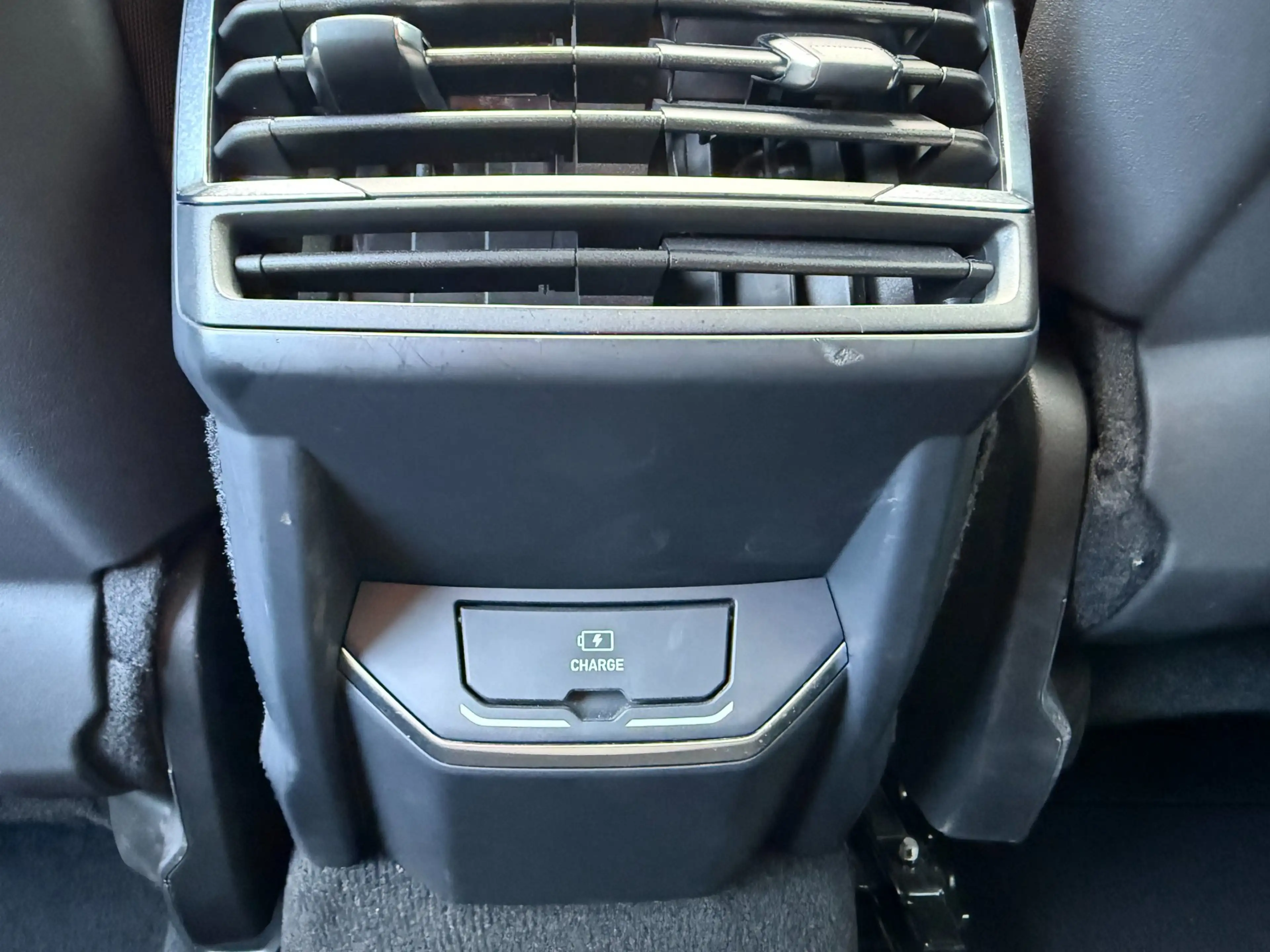 Lynk & Co 01 1.5 More PHEV Panorama, Winter pack, Navi, Camera — photo 29