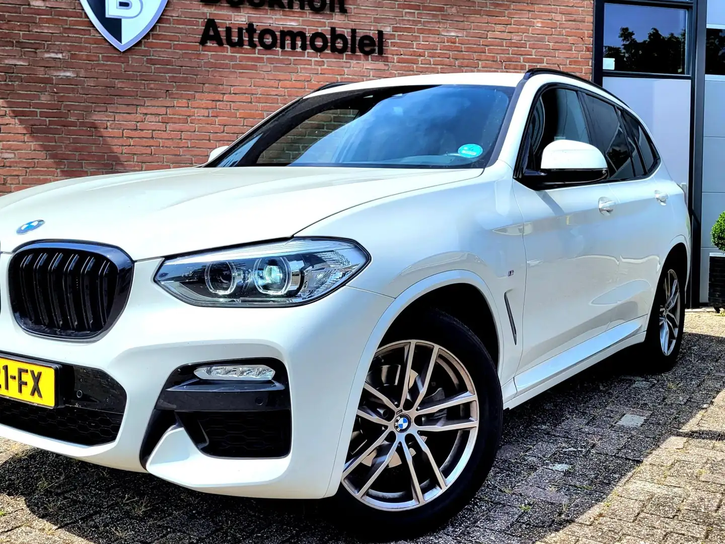 BMW X3 XDrive20i M-sport, HiFi, Wifi - High Executive Blanco - 2