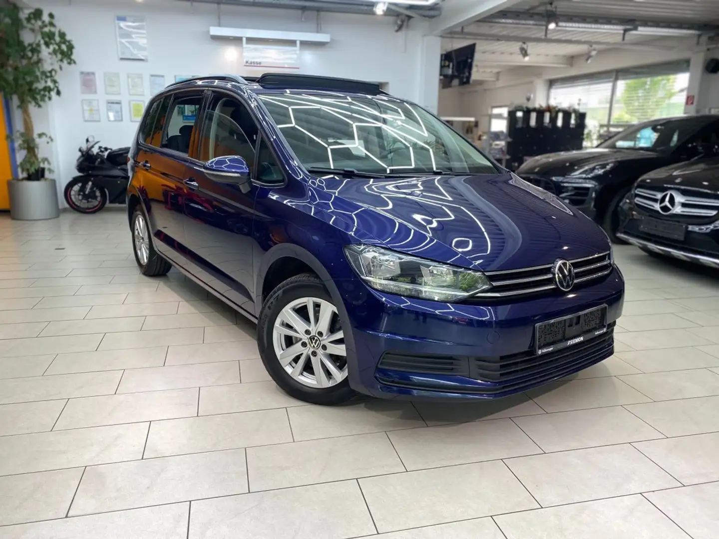 Volkswagen Touran 2.0 TDI Comfortline 1.Hd Pano Navi RueFaKa AHK PDC Bleu - 1
