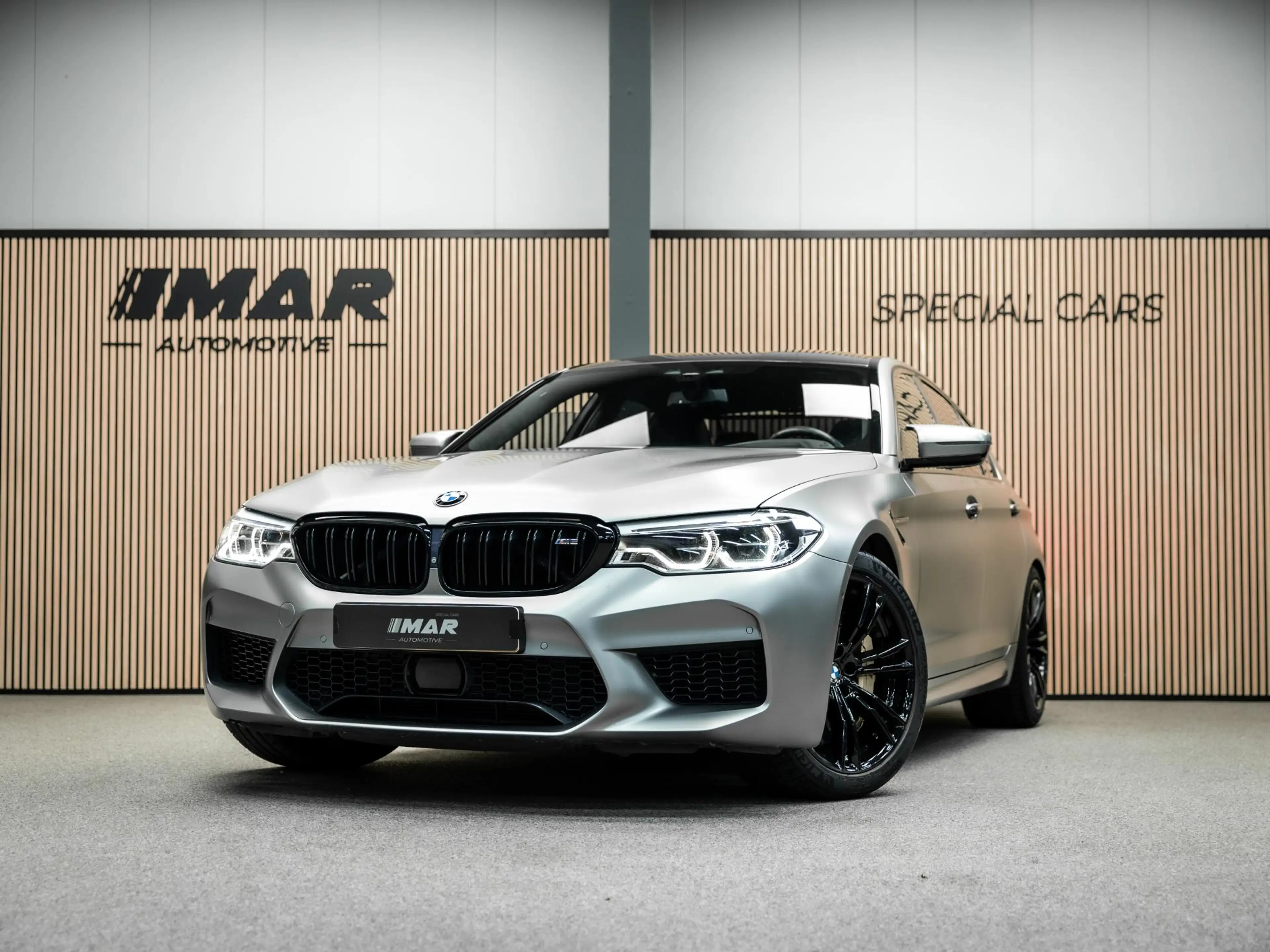 BMW M5 5-serie Vol uitgevoerde NL geleverde M5 frozen gre