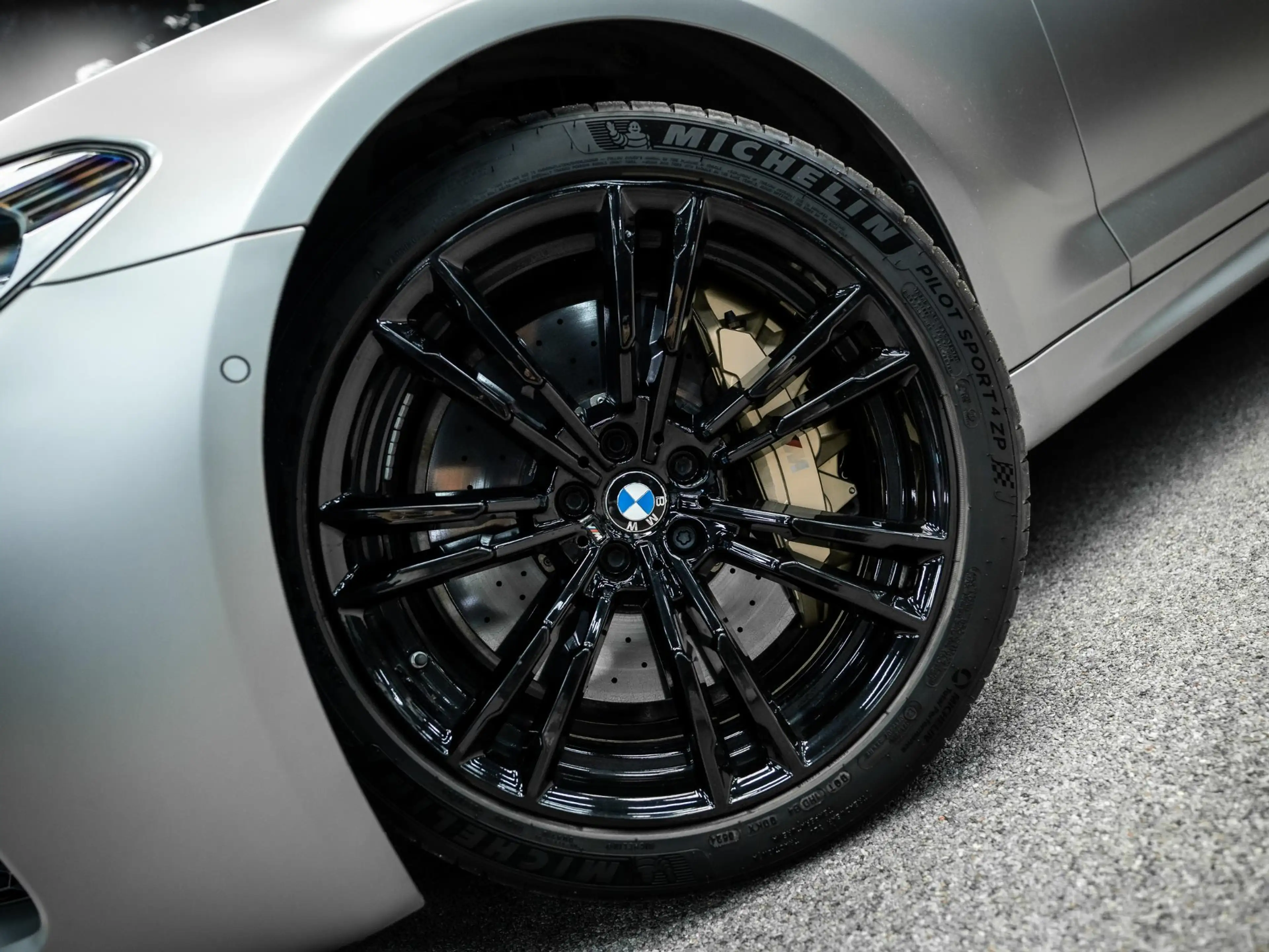 BMW M5 5-serie Vol uitgevoerde NL geleverde M5 frozen gre — photo 2