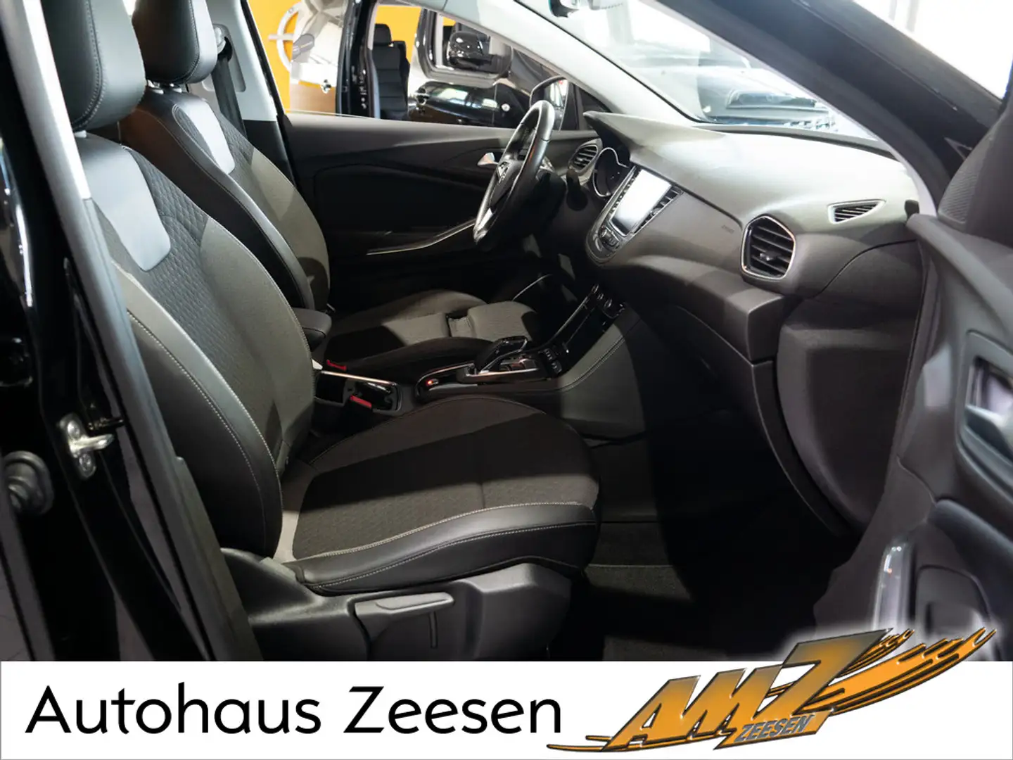 Opel Grandland X Innovation Plug-In-Hybrid LED ACC Zwart - 2