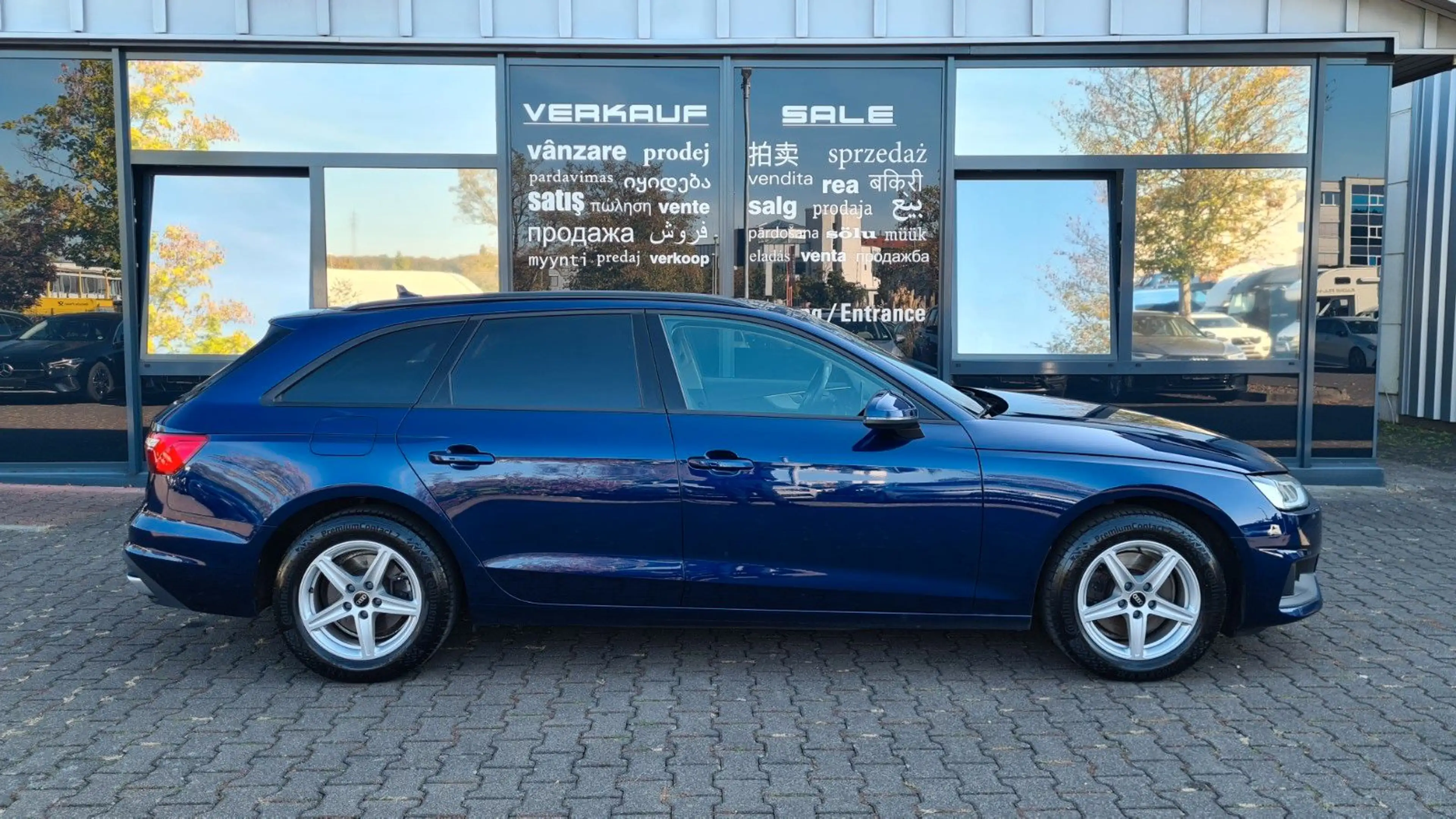 Audi A4 Avant 35 TDI AUT - ASSITS - AHK - CAM - — photo 9