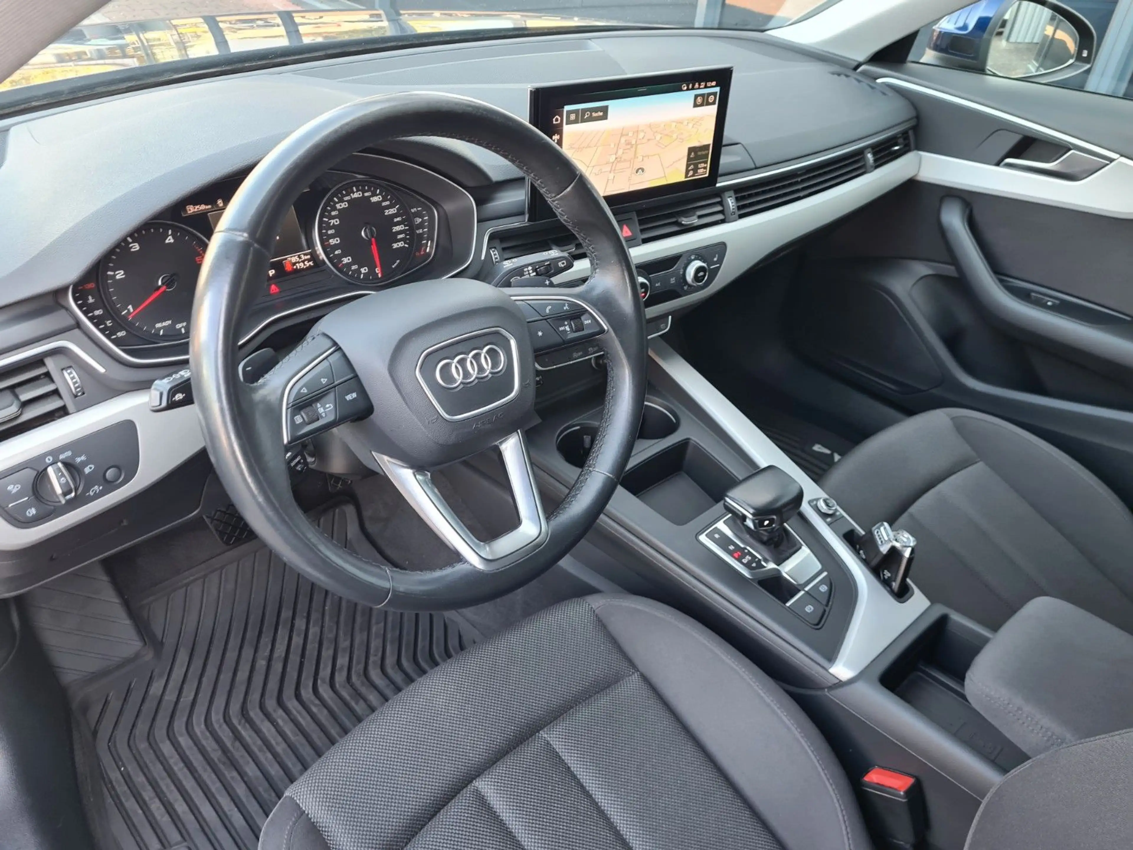 Audi A4 Avant 35 TDI AUT - ASSITS - AHK - CAM - — photo 10