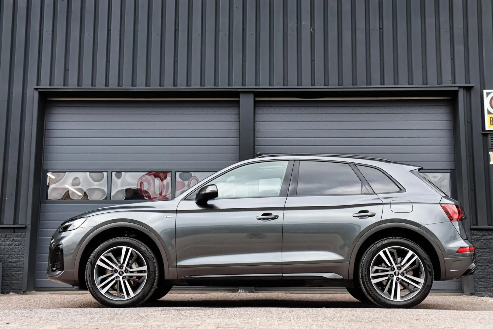 Audi Q5 55 TFSIe Quattro Competition 3x S-Line /LED-MATRIX Gris - 2