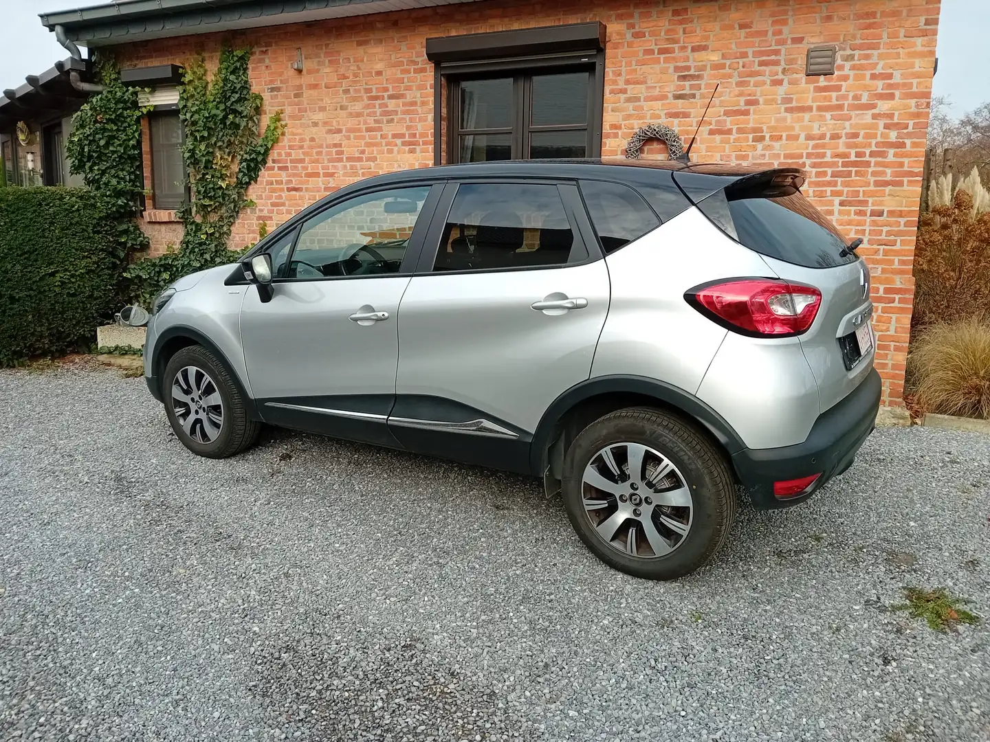 Renault Captur (ENERGY) TCe 90 INTENS - 2