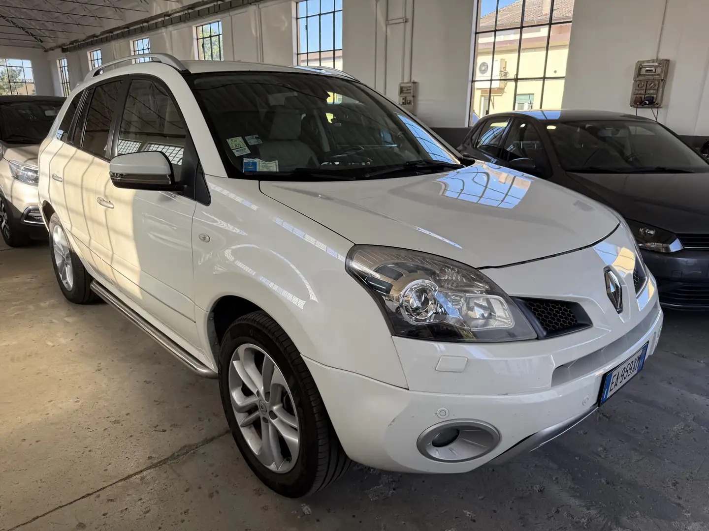 Renault Koleos 2.0 dci SL Carving Cup 4x4 150cv fap CAMBIO AUTO Bianco - 1