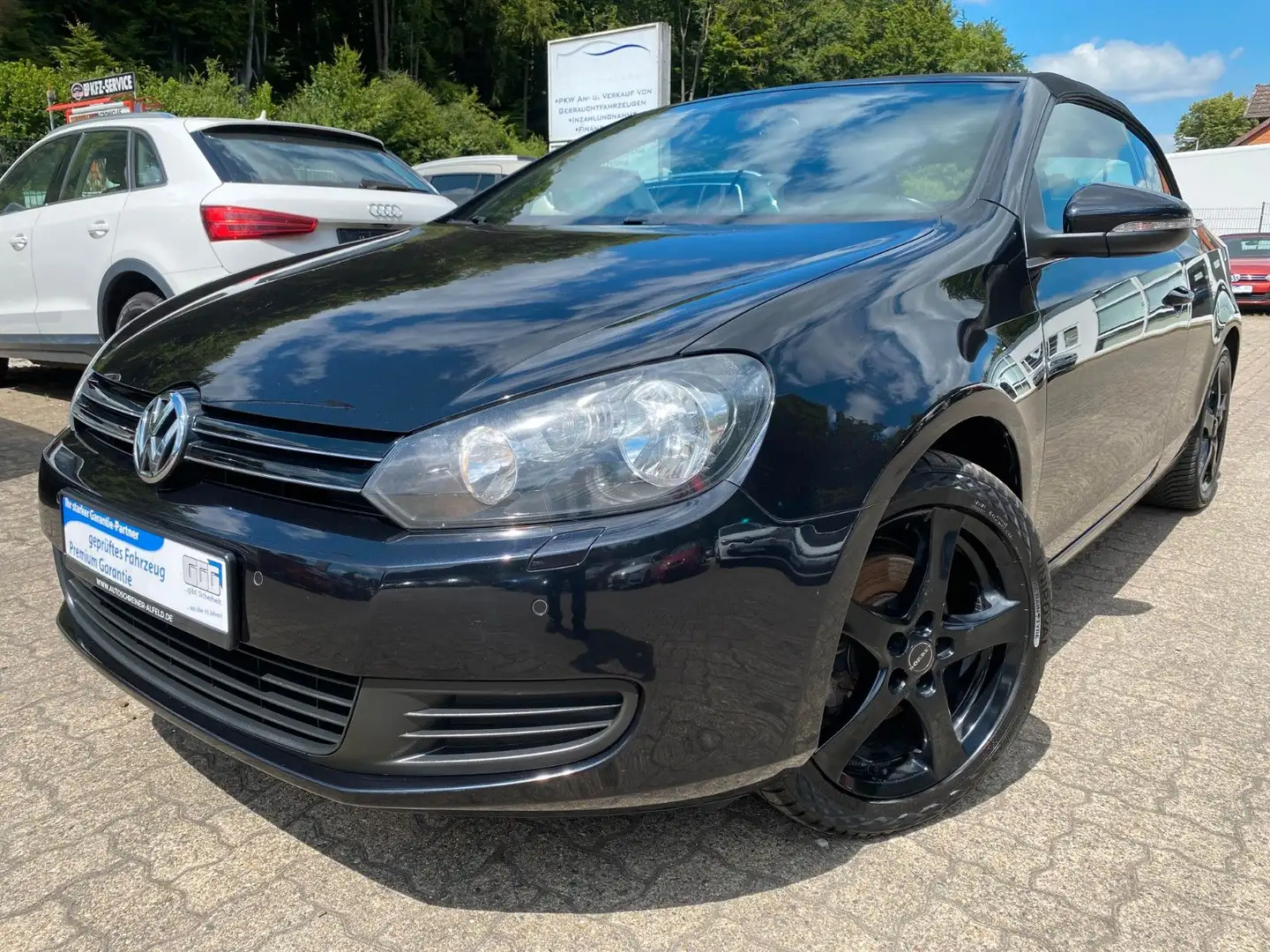 Volkswagen Golf VI Cabriolet Basis SHZ NAVI PDC Schwarz - 1