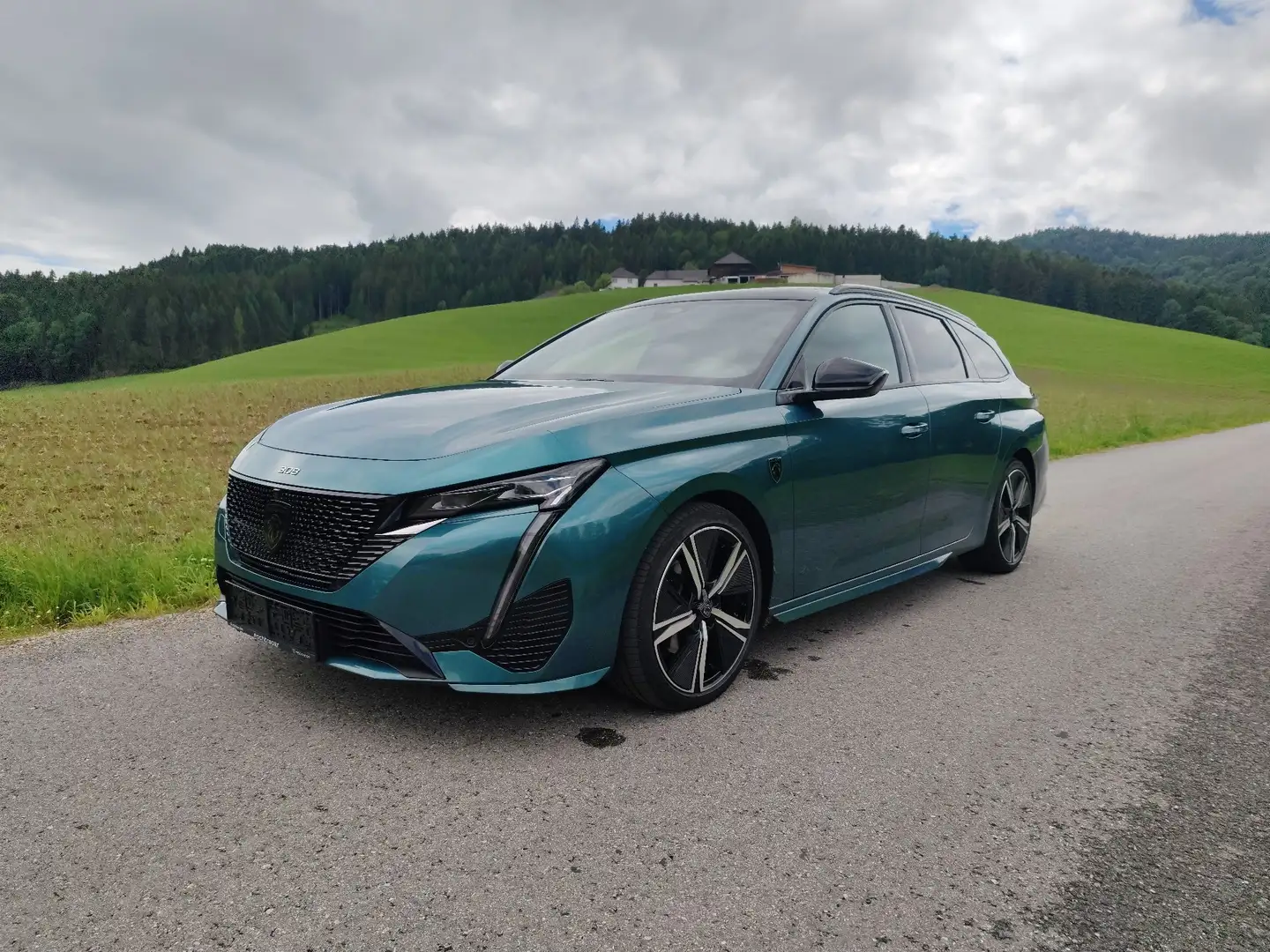 Peugeot 308 SW BlueHDi 130 S&S EAT8 GT Pack Blau - 1