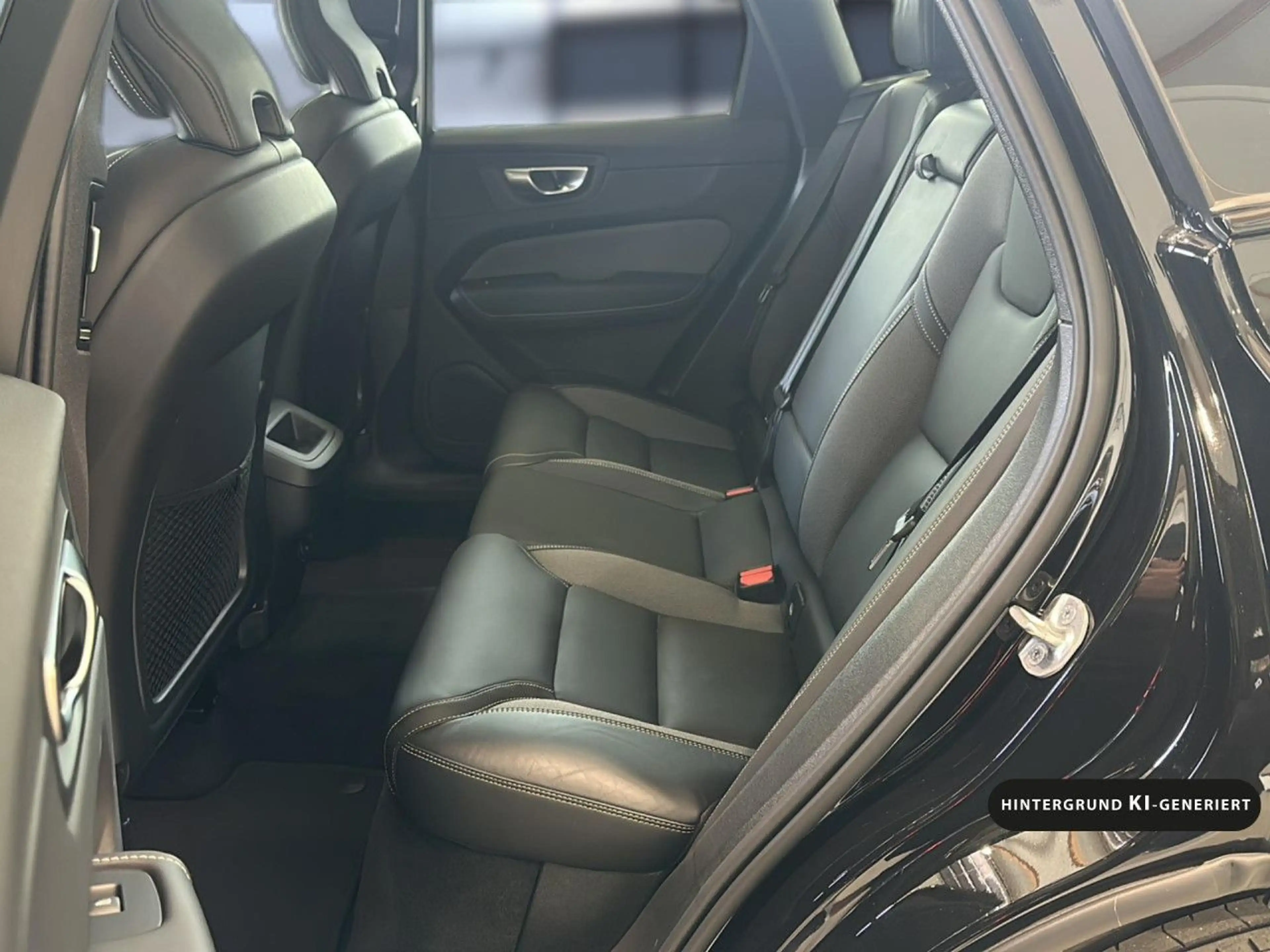 Volvo XC60 B5 (Benzin) Plus Black Edition - AHK/HK Navi — photo 15