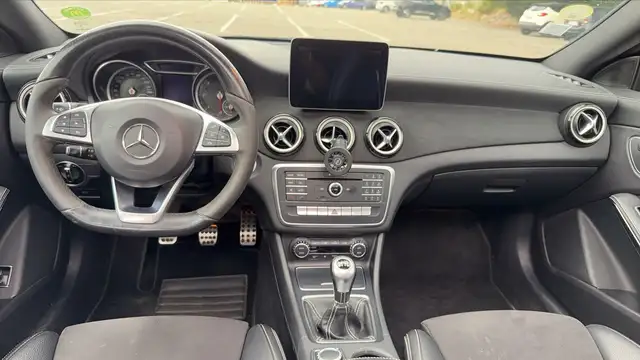 Mercedes-Benz Unknown Model view 11