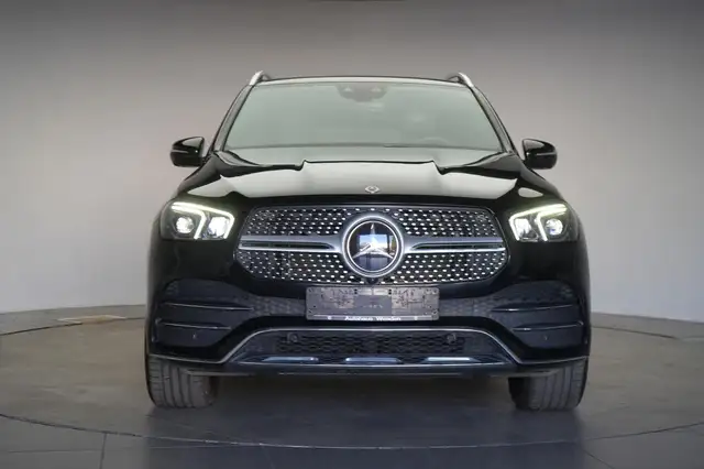 Mercedes-Benz Gle view 2