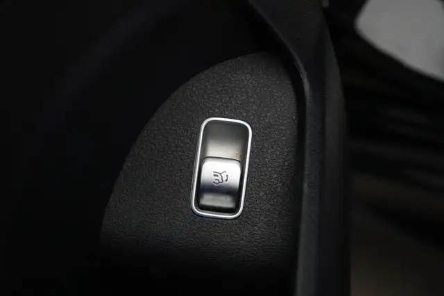 Mercedes-Benz Gle view 30