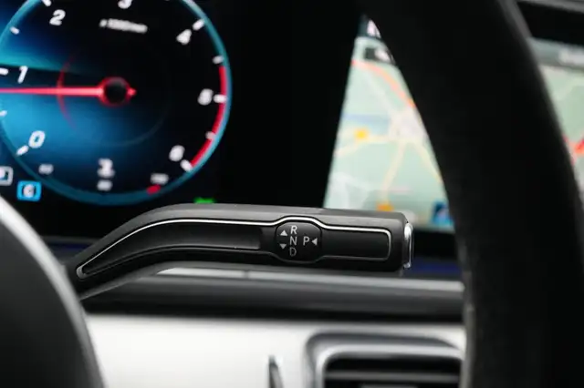 Mercedes-Benz Gle view 24
